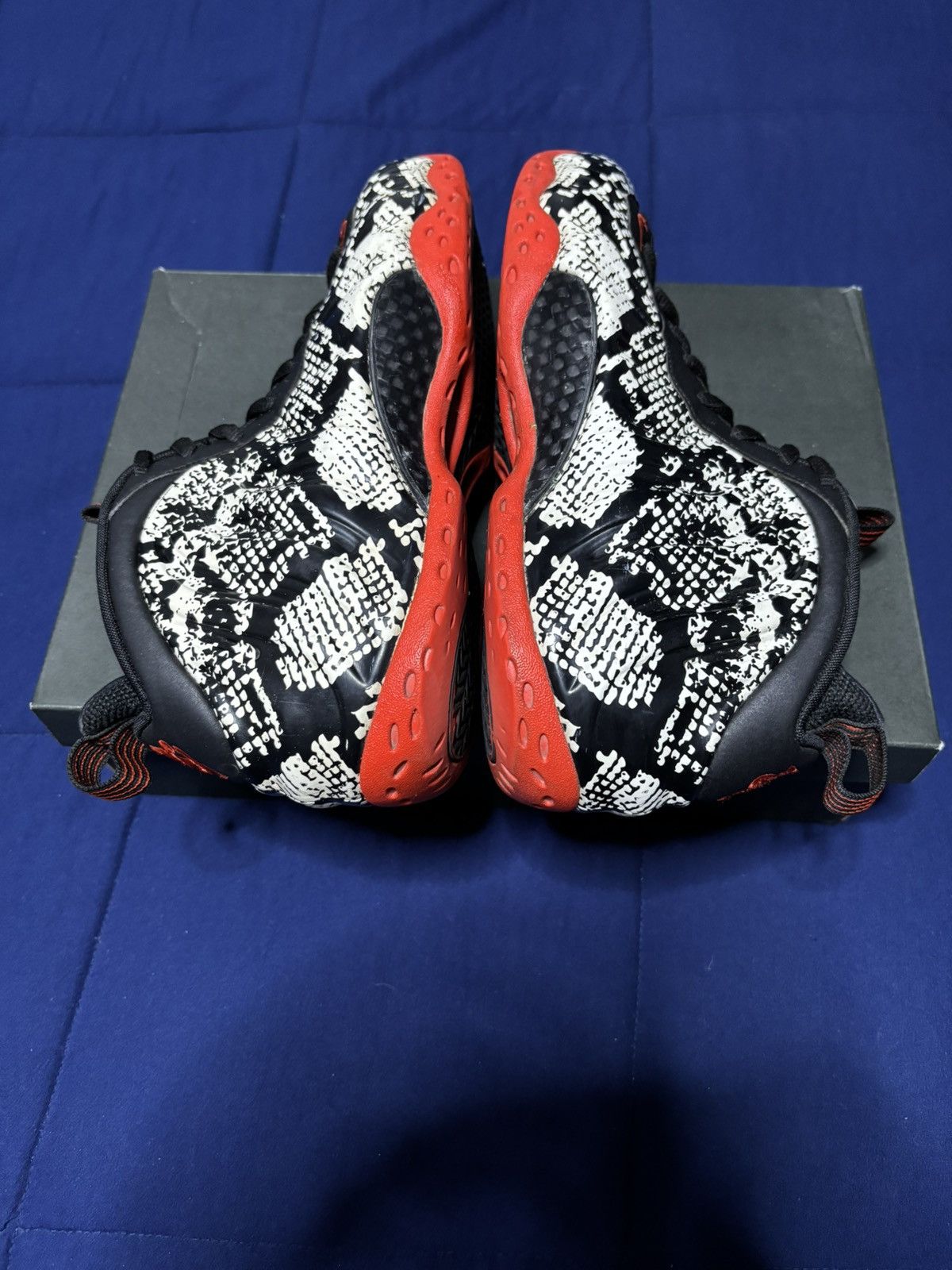 Nike Nike Air Foamposite One Albino Snakeskin 2019 Size 9.5 Size US 9.5 / EU 42-43 - 2 Thumbnail