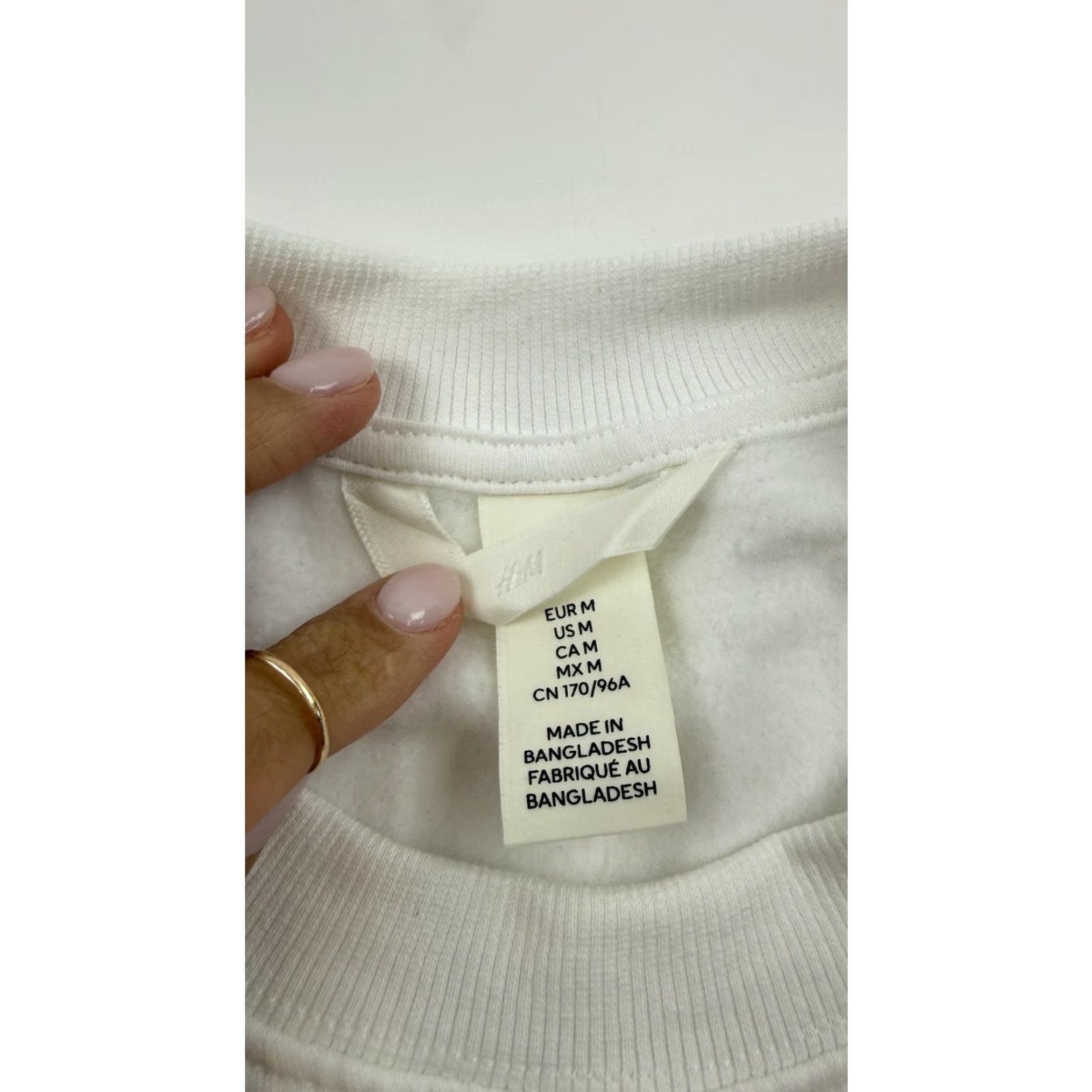 H&M H&M Mens Sweatshirt Medium White Crewneck Pullover Solid Casual Basic Size US M / EU 48-50 / 2 - 5 Thumbnail