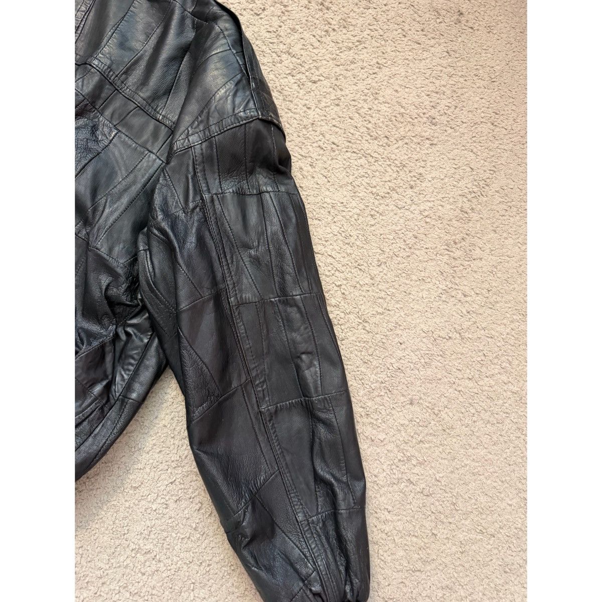 Vintage VINTAGE BLACK PATCHWORK BOMBER LEATHER JACKET Size US M / EU 48-50 / 2 - 14 Thumbnail