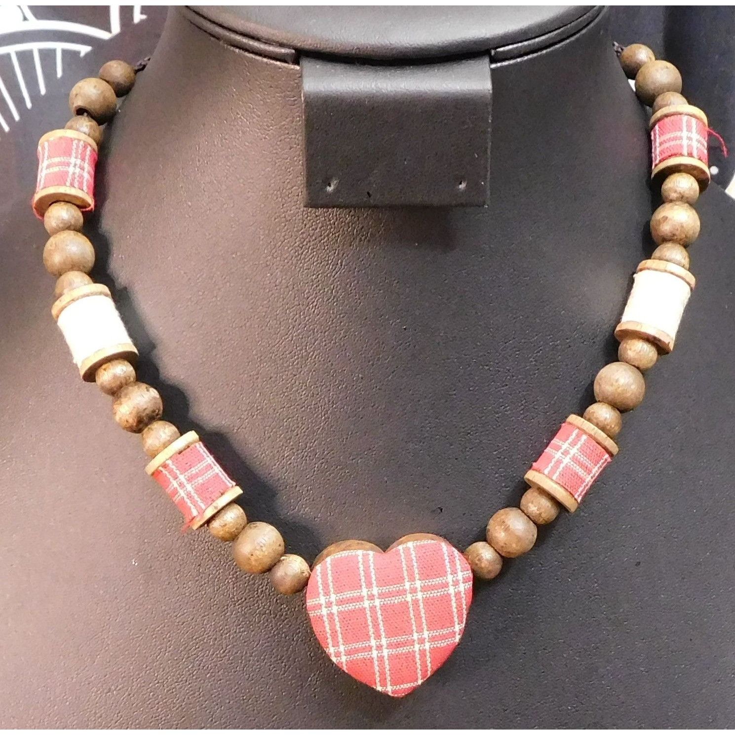 Other Rustic Plaid Heart Handmade Beaded Necklace Size ONE SIZE - 1 Thumbnail