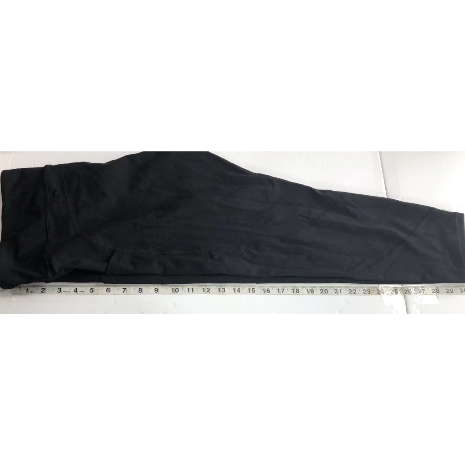 Vintage Hue Leggings Womens XL Black NWT Smooth 75% Nylon 25% Spandex Made In China Solid Size 40" / US 18 - 3 Thumbnail