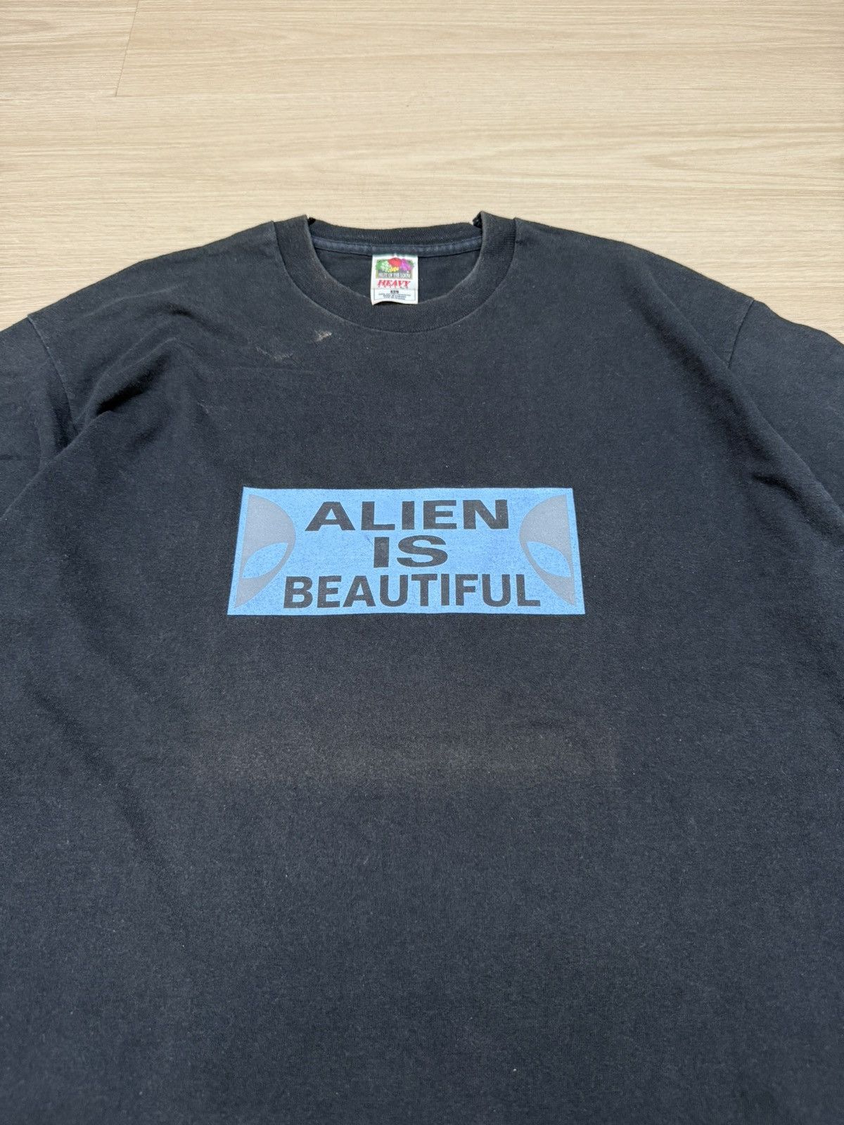 Vintage Vintage Alien is Beautiful t-shirt Size US XL / EU 56 / 4 - 3 Thumbnail