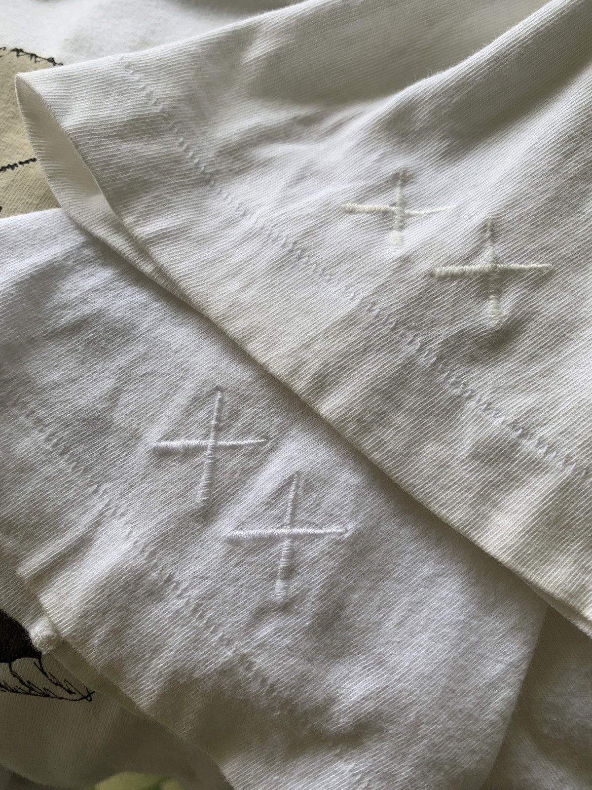 Kaws Kaws Uniqlo Shirt Size US L / EU 52-54 / 3 - 6 Thumbnail