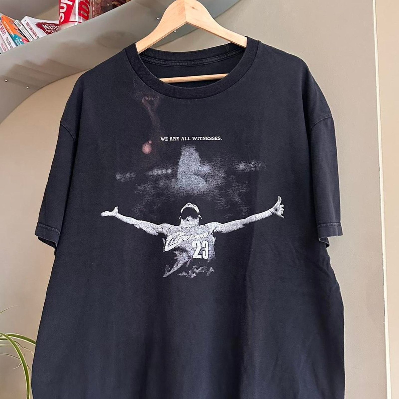 NBA × Vintage Vintage Y2K LeBron James Shirt Size US XL / EU 56 / 4 - 2 Thumbnail