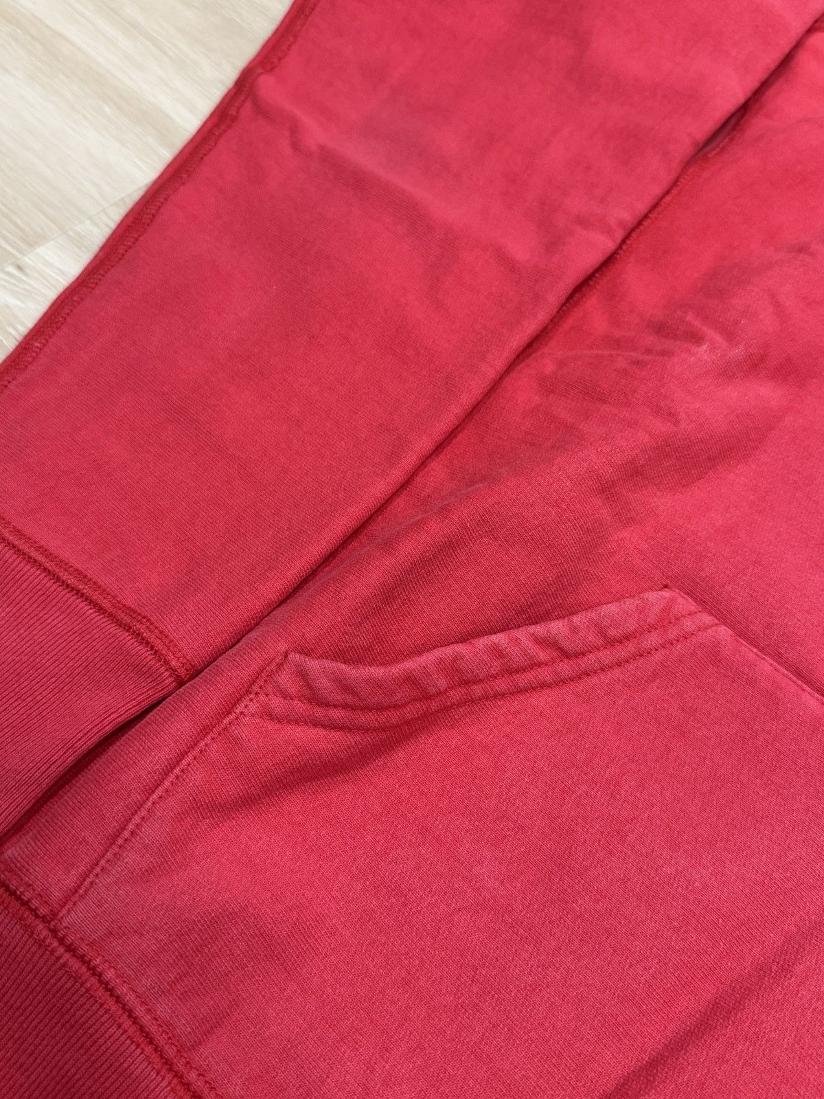 Supreme Supreme 2005 Red Box Logo Hoodie Size US L / EU 52-54 / 3 - 3 Thumbnail