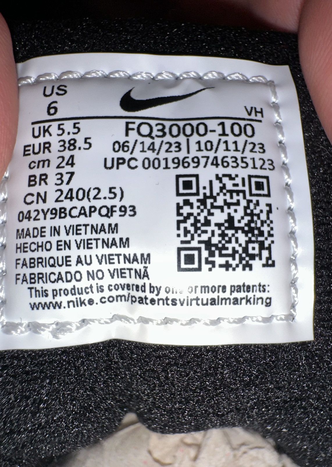 Nike SB Nike SB x Supreme Size US 6 / EU 39 - 7 Thumbnail