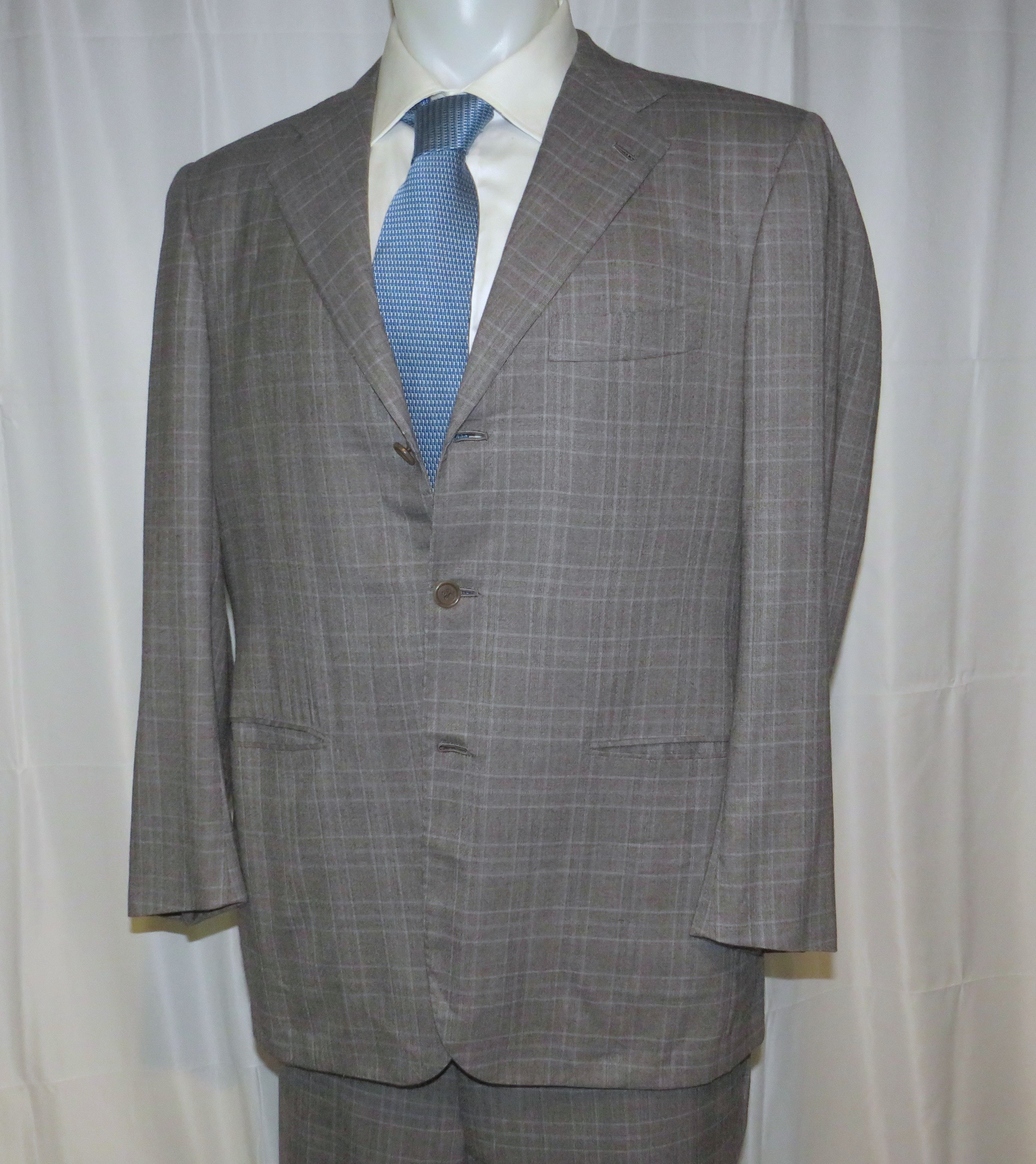 Kiton 13.2 Micron Super 210 Gray Plaid Three Button Suit 42R Size 42R - 8 Thumbnail