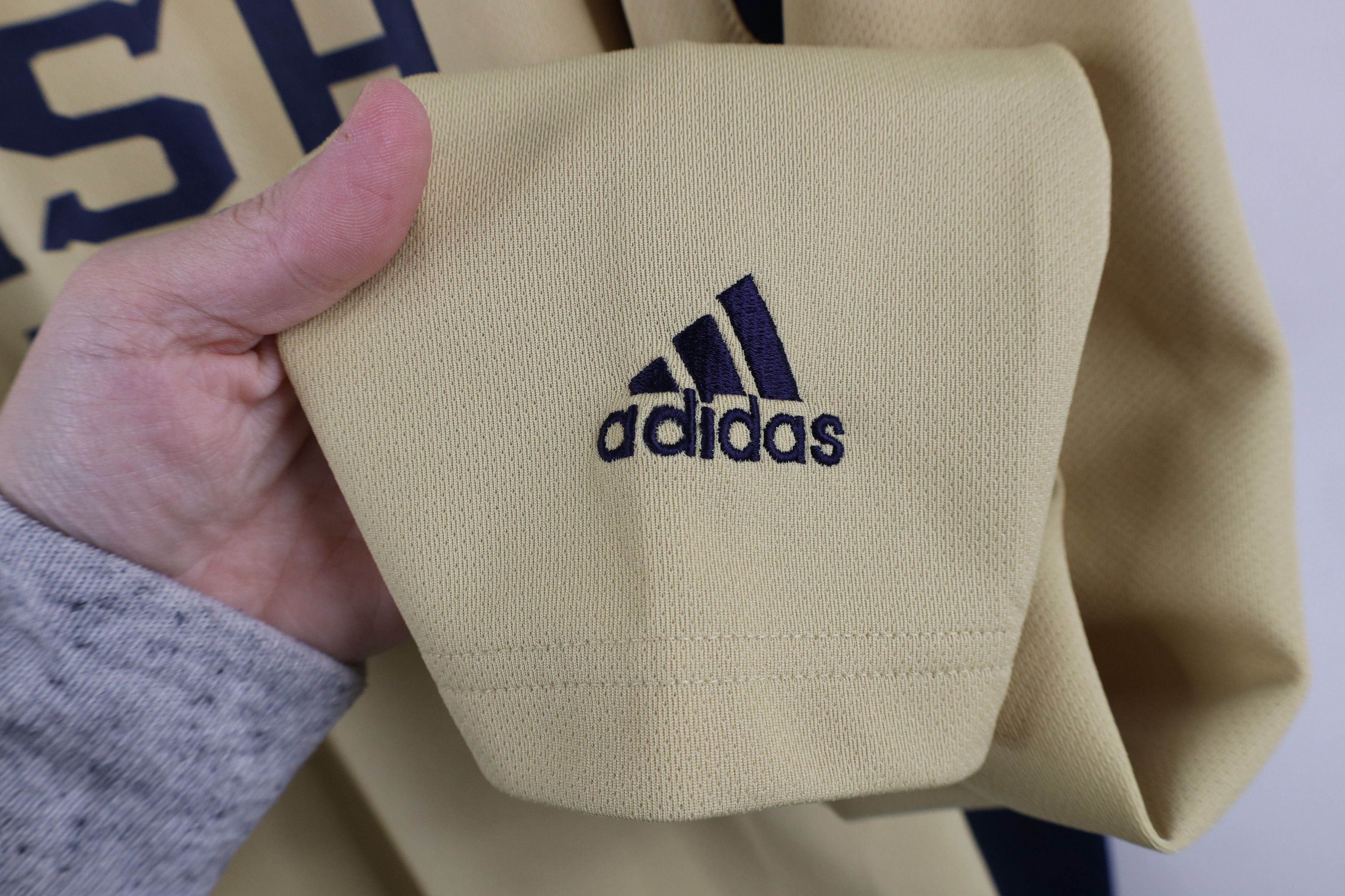 Adidas Adidas Notre Dame University Football Team Issued Sweater Size US XL / EU 56 / 4 - 4 Thumbnail
