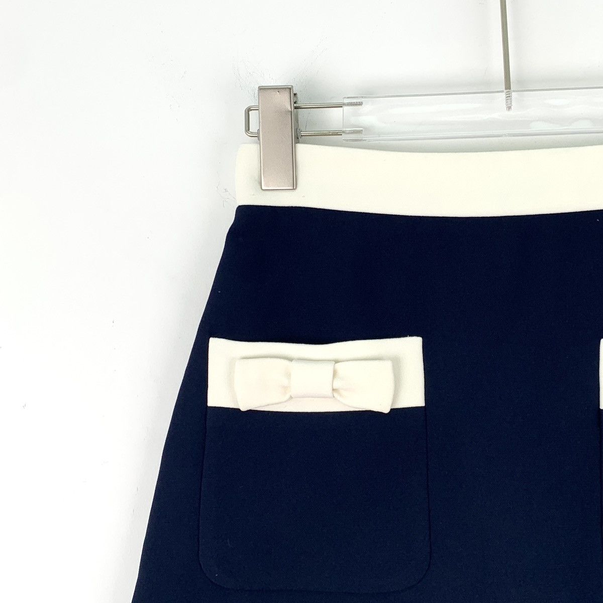 Miu Miu Miu Miu Navy Bow Cotton Casual Mini Skirt K26WX Size 26" / US 2 / IT 38 - 3 Thumbnail