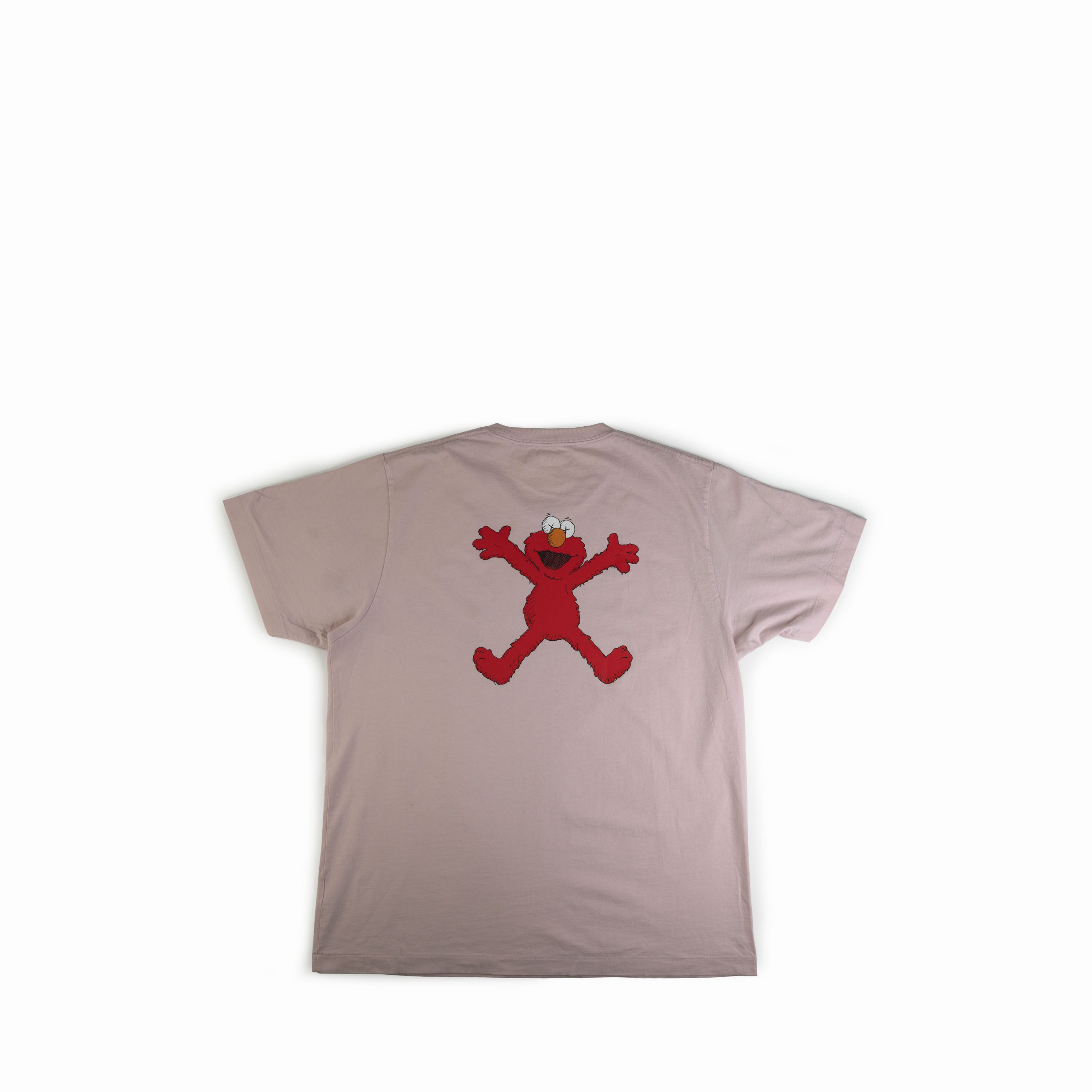 Kaws × Uniqlo Kaws Uniqlo Sesame Street Elmo Tee Shirt Size US XL / EU 56 / 4 - 2 Thumbnail