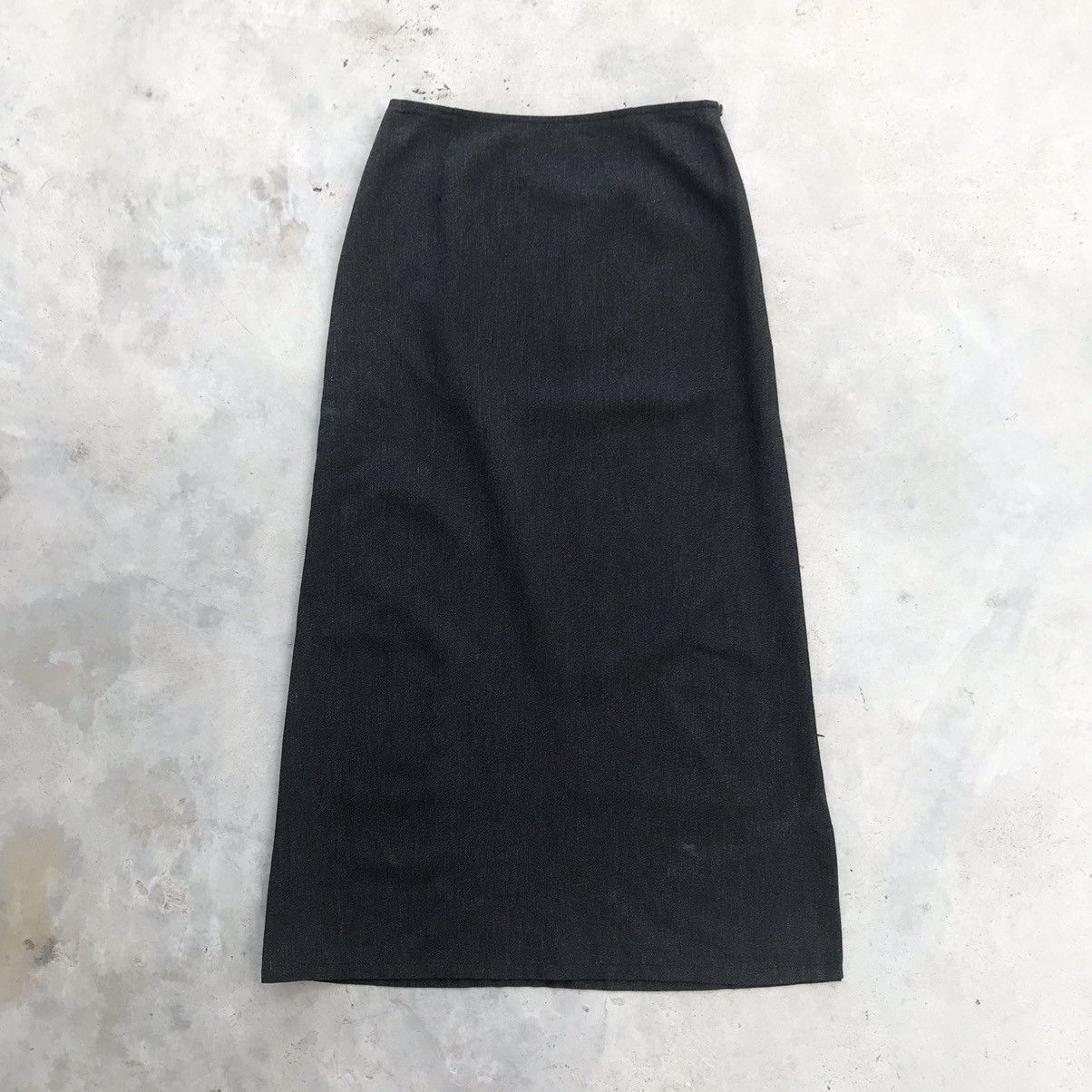 image of 2000's Agnes B. Paris Viscose Rayon Midi Skirt in Black, Women's (Size 26)
