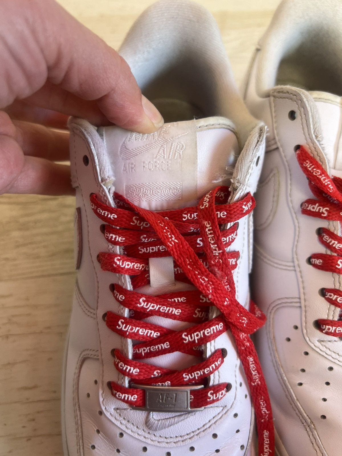 Nike × Supreme Nike Air Force 1 Low Supreme White Leather Sneakers US 7.5 Size US 7.5 / EU 40-41 - 16 Thumbnail