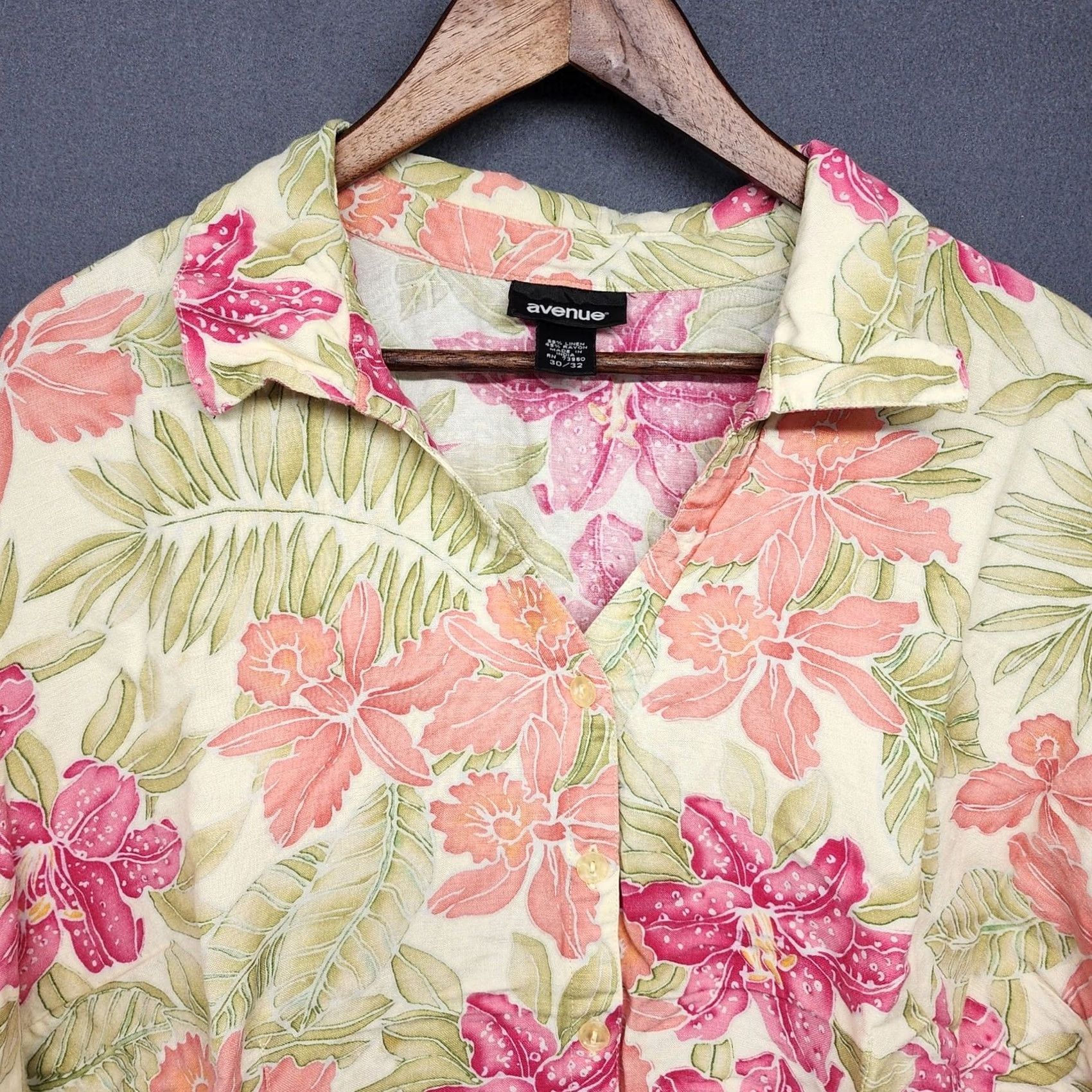 Avenue VINTAGE Avenue Top Womens 5X Pink Linen Blend Button Up Boxy 1/2 Sleeve Floral 30/32 Womens Mens/Girls? Size XXL / US 16-18 / IT 52-54 - 7 Thumbnail