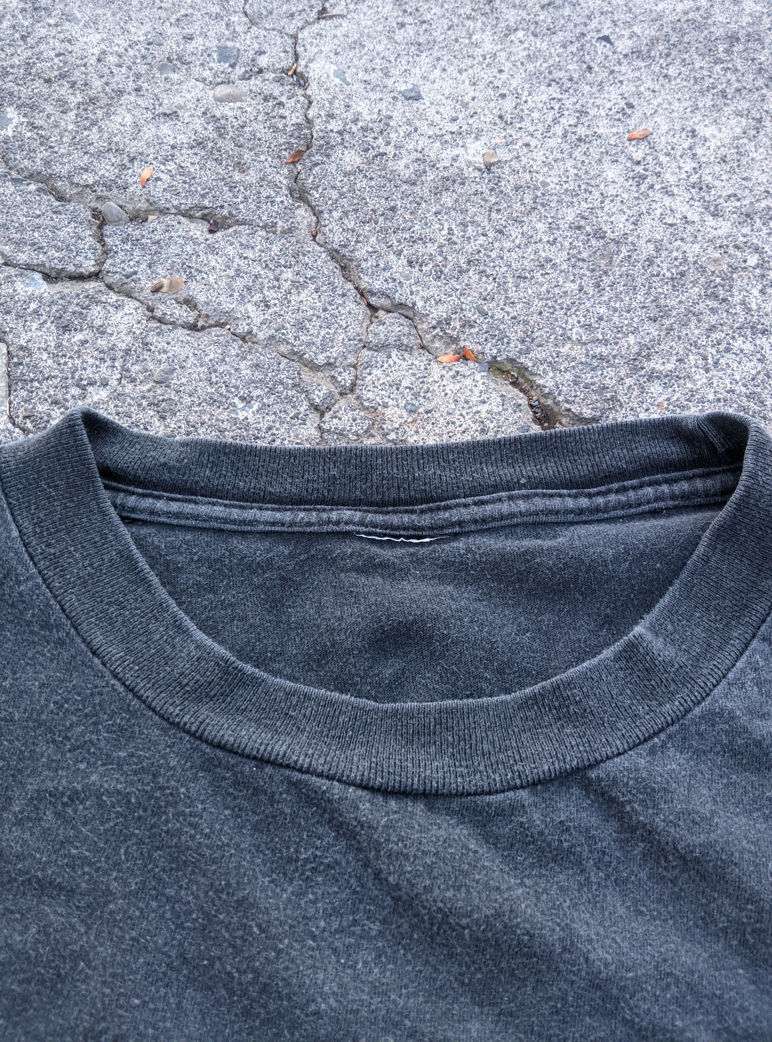 Band Tees Vintage 2003 deftones selftitled nu metal long sleeve t shir Size US L / EU 52-54 / 3 - 4 Thumbnail