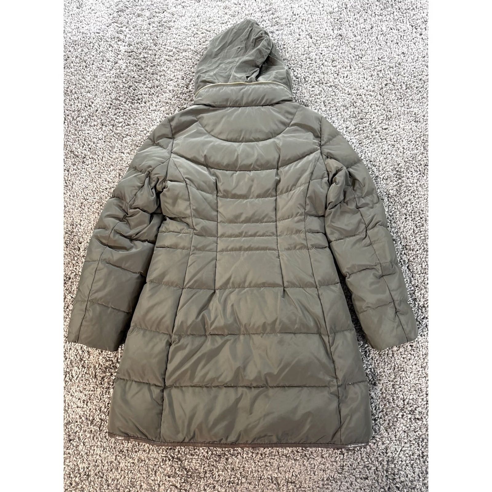 Cole Haan Cole Haan Signature Down Puffer Coat Fur Stow Hood Women’s Size S Green Coat Hooded Womens Puffer Down Green Cole Haan Signature Down S Size S / US 4 / IT 40 - 5 Thumbnail