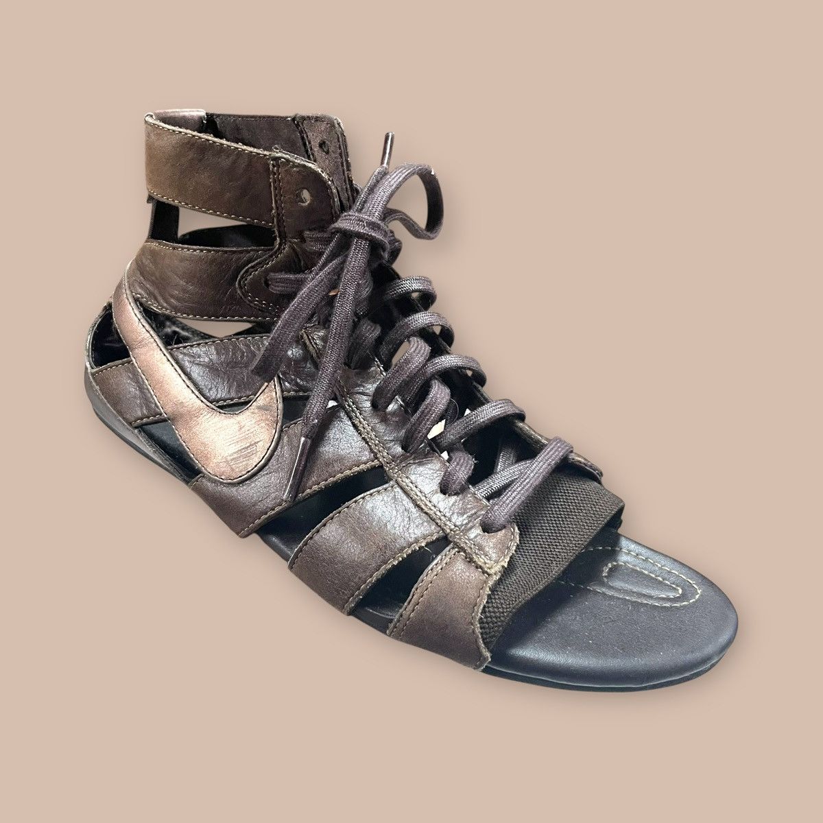 Nike NIKE WMNS GLADIATOR SANDALS Size US 6 / EU 39 - 10 Thumbnail