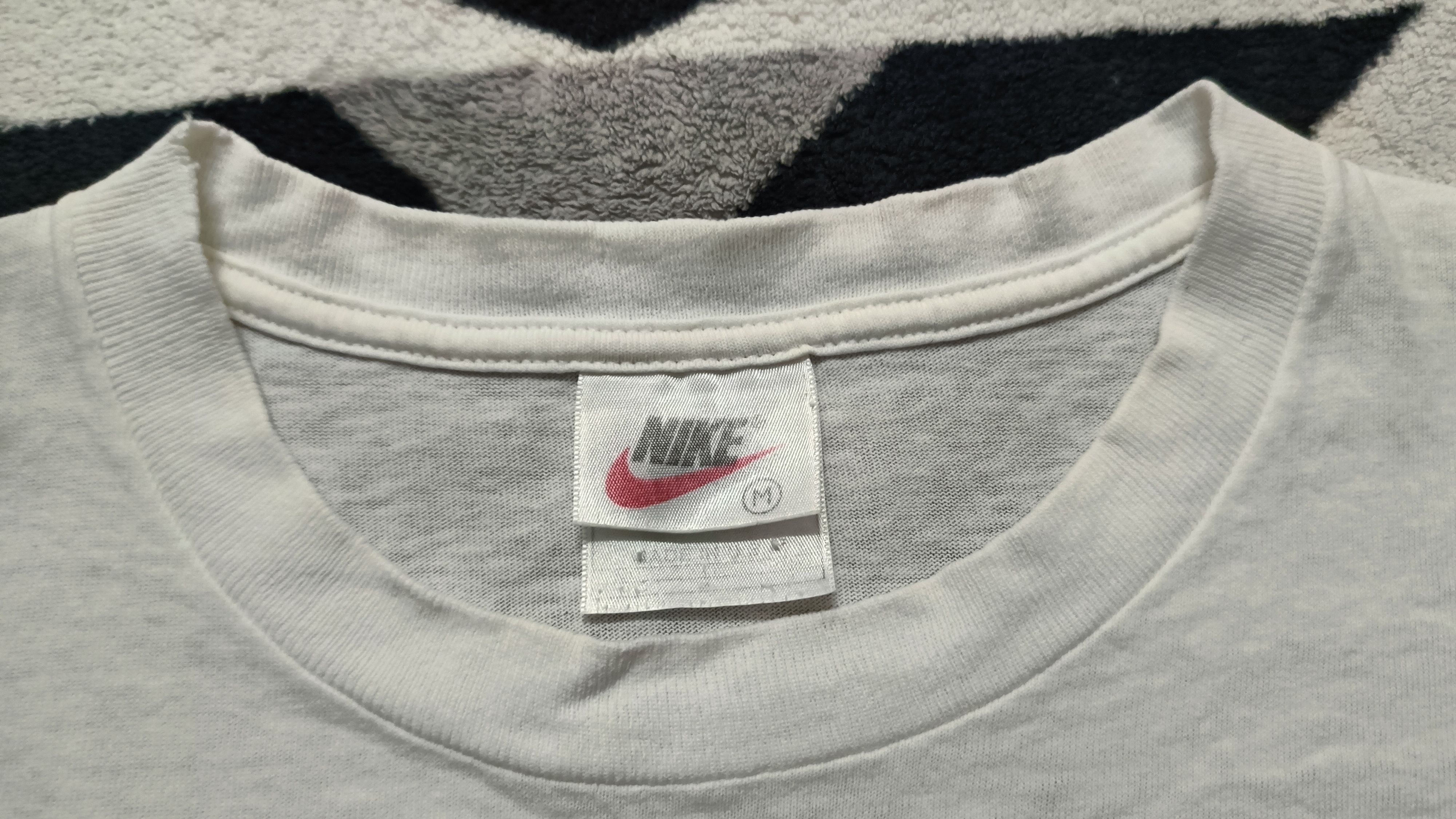 Nike 🔥🔥Rare Vintage 90s Nike Air Tee Size US L / EU 52-54 / 3 - 5 Thumbnail