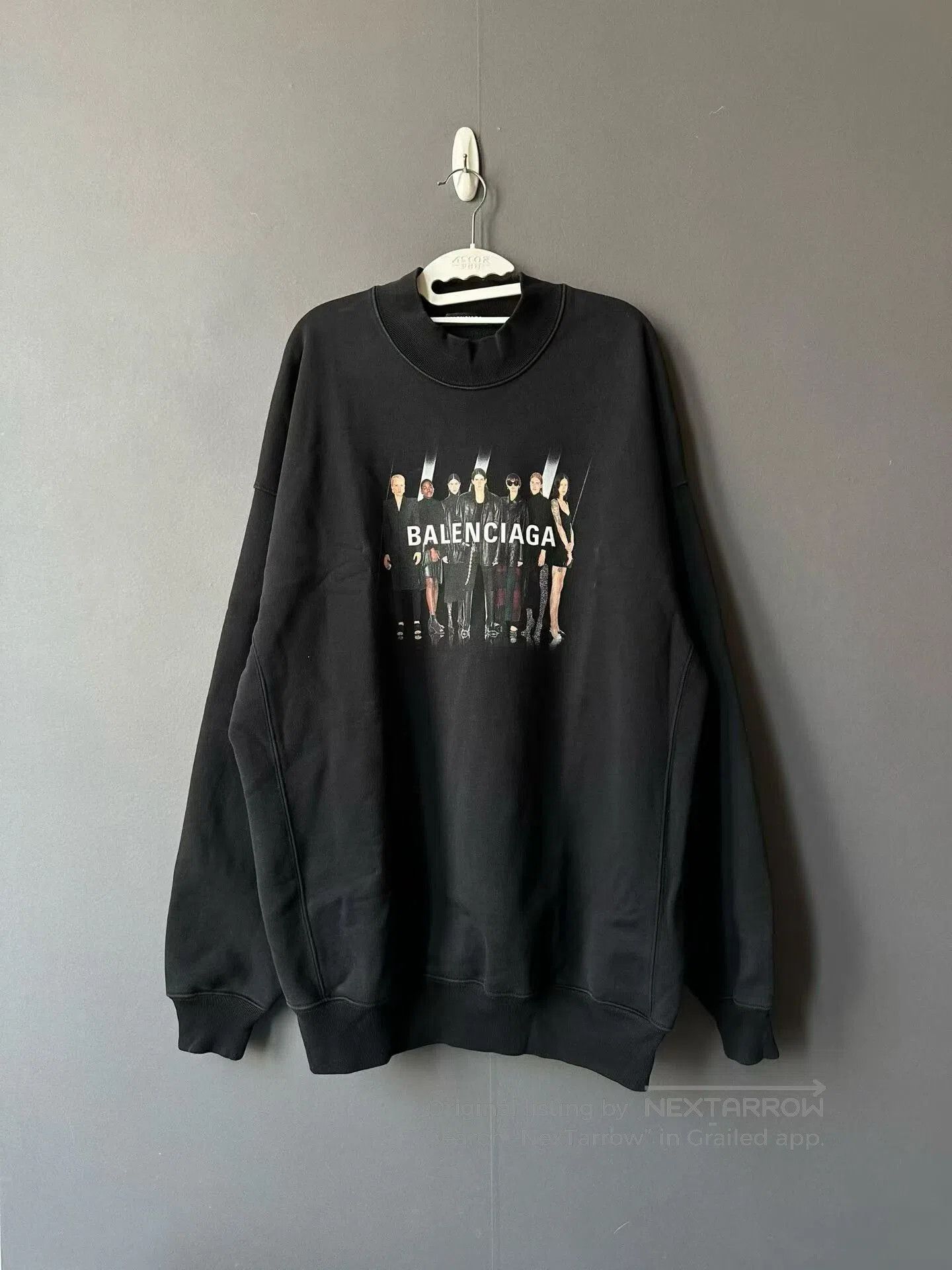 Balenciaga Balenciaga Black Portrait Sweatshirt. Size US S / EU 44-46 / 1 - 1 Thumbnail