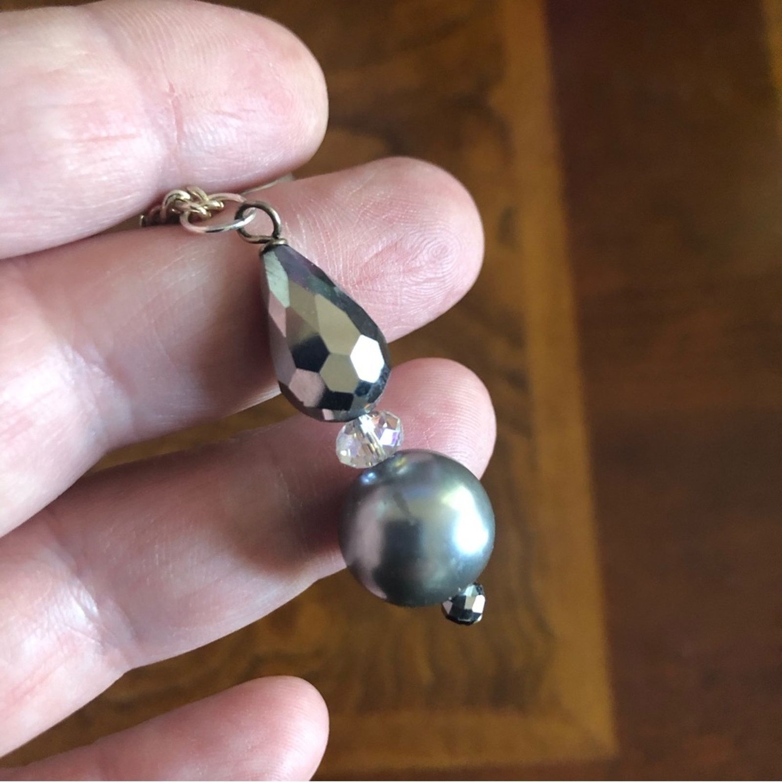 Handmade Handcrafted faceted glass crystal and pearl drop necklace Size ONE SIZE - 8 Thumbnail
