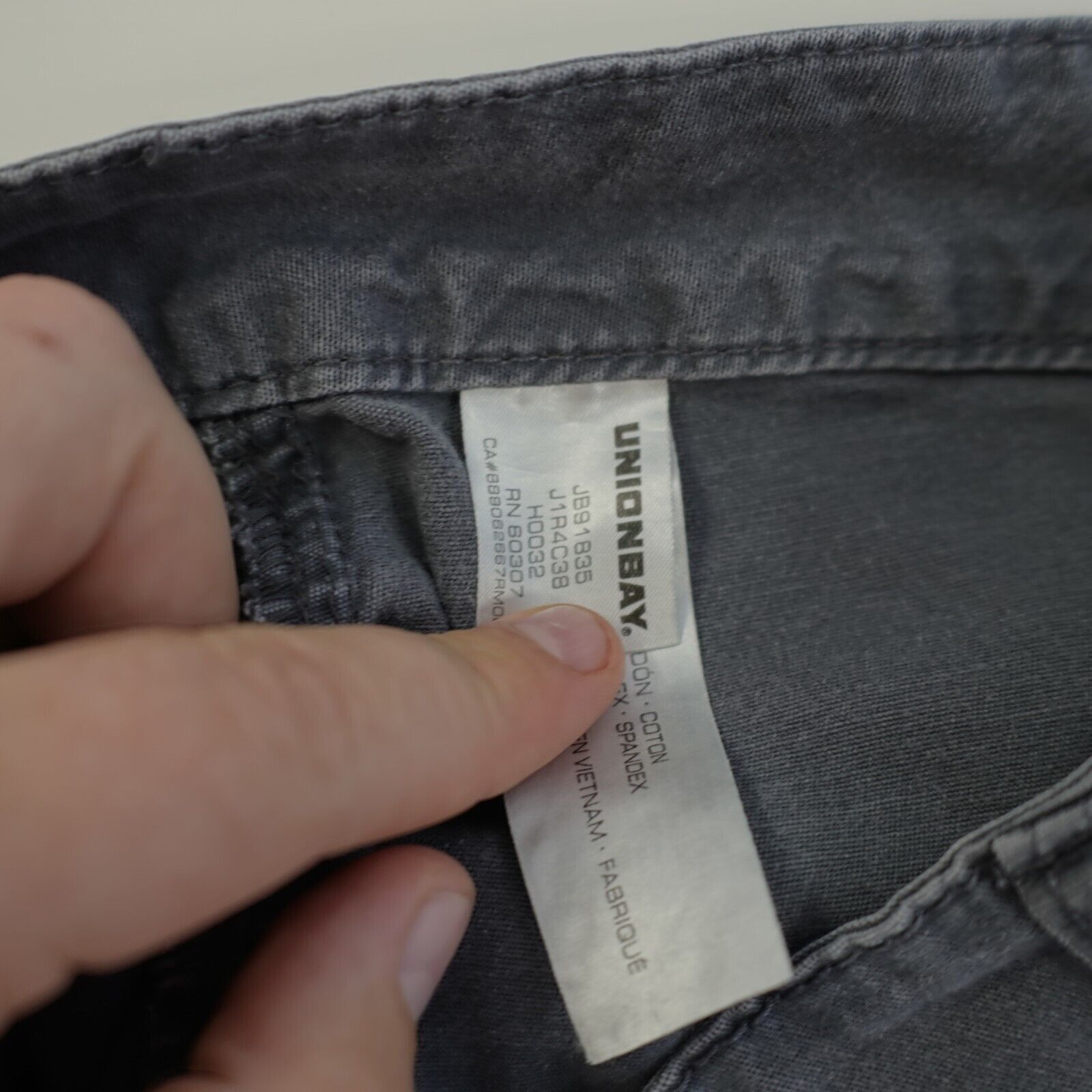 UNIONBAY Unionbay Gray Cotton Short Shorts 9 32/3.5 High Rise Cotton Size 30" / US 8 / IT 44 - 8 Thumbnail