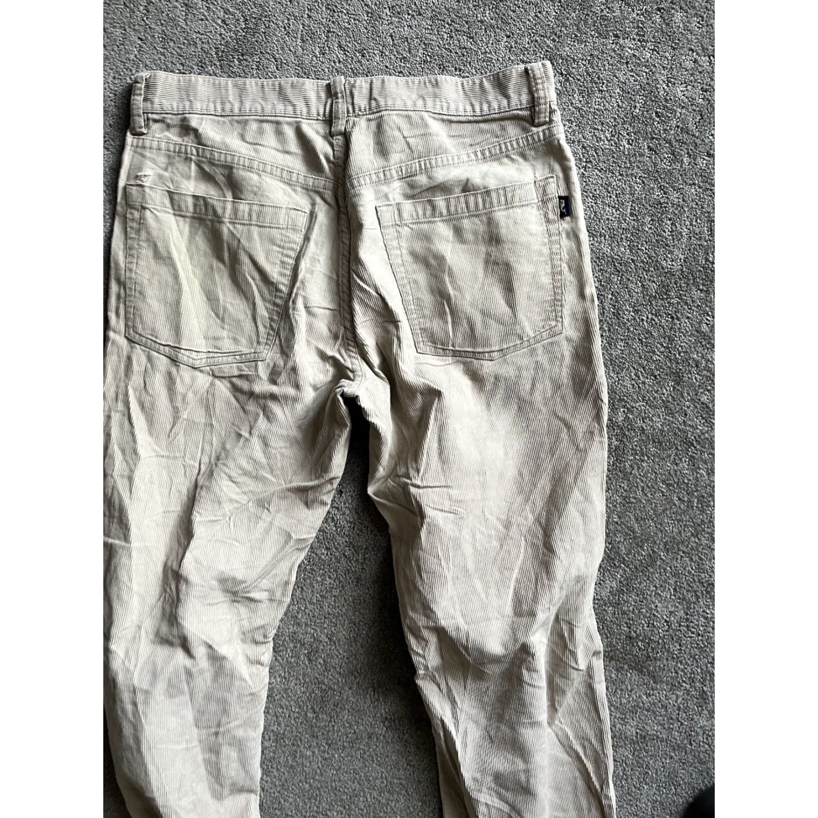 Vineyard Vines Vineyard Vines Corduroy Pants Mens 30x30 Beige Cotton Straight Leg Preppy Golf Size US 30 / EU 46 - 2 Thumbnail