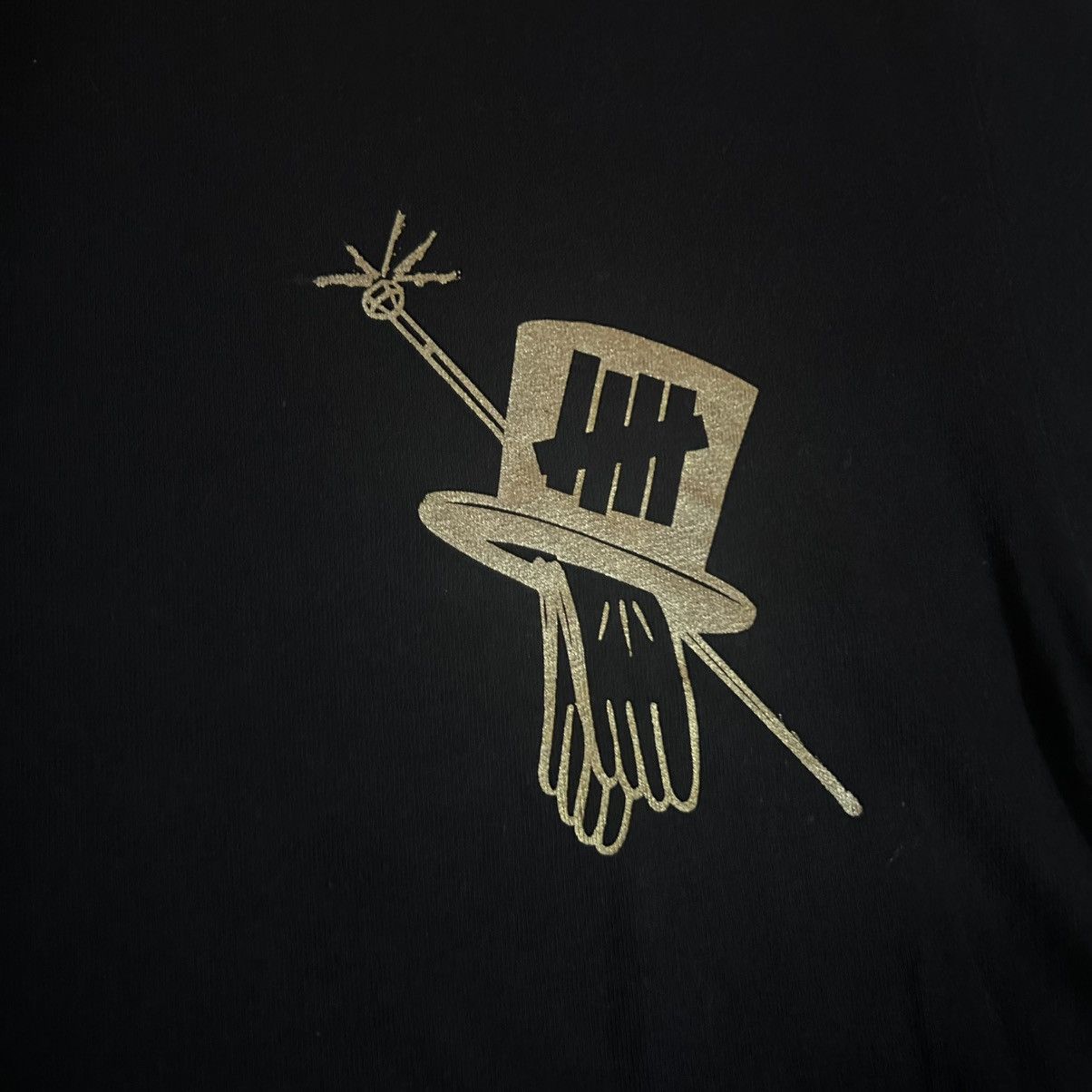 Nike × Undefeated 2008 Undefeated x Nike Solid Gold Tee Size US M / EU 48-50 / 2 - 5 Thumbnail