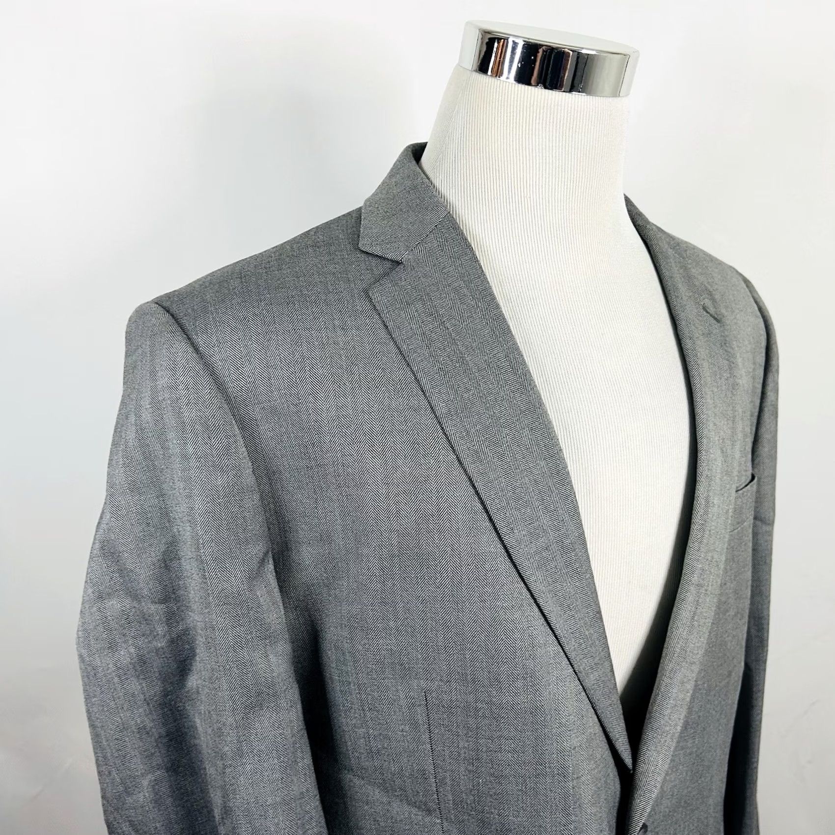 Joseph Joseph & Feiss 46S Executive Fit Sport Coat Gray Herringbone Two Button Vented Size US XS / EU 42 / 0 - 2 Thumbnail