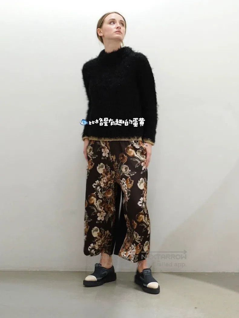 Comme des Garcons Comme Des Garcons size one-size-fits-all Gold Trim Furry C Size S / US 4 / IT 40 - 2 Thumbnail
