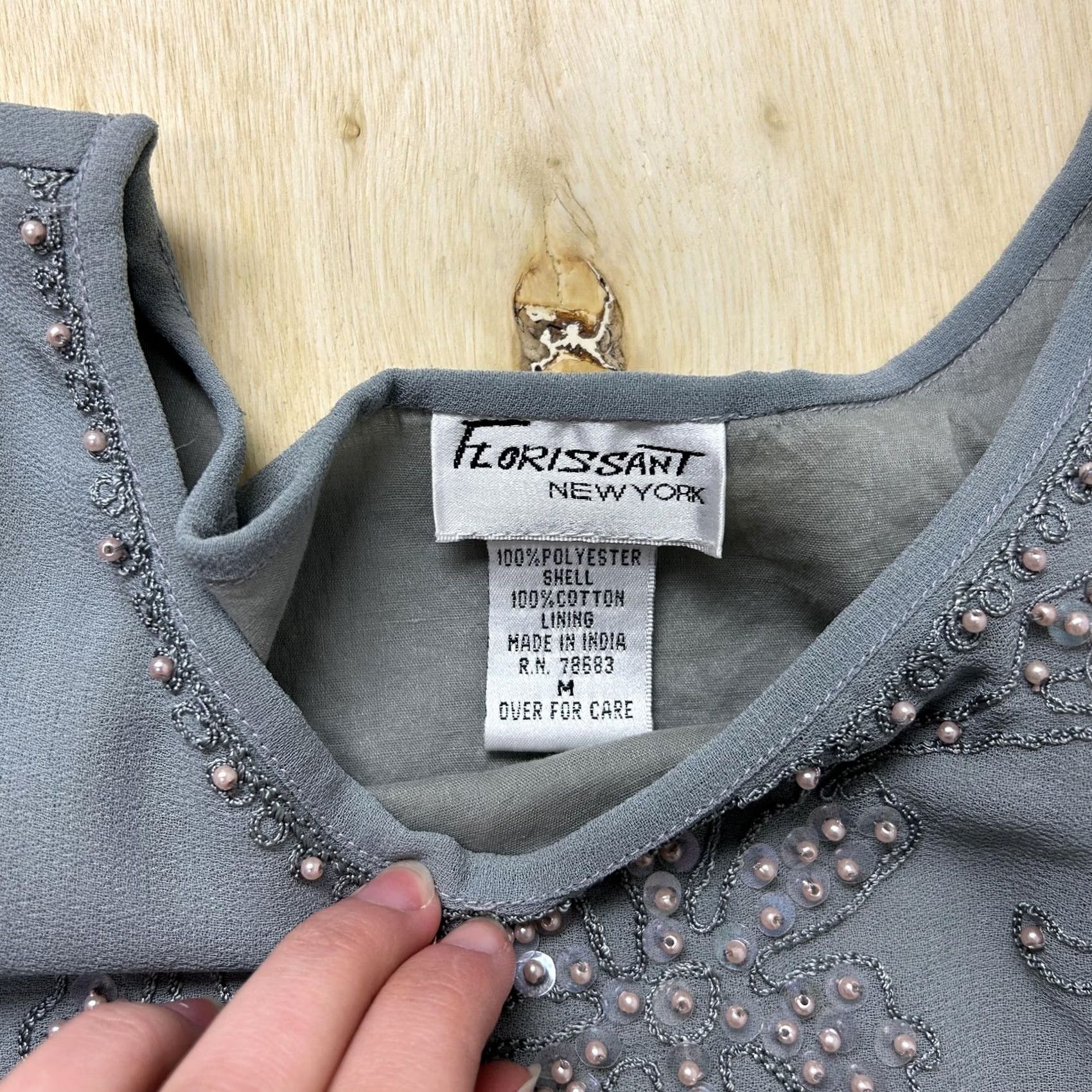 Vintage VINTAGE Florissant Tank Top Womens Medium Gray Beaded Embroidered Chiffon Lined Size M / US 6-8 / IT 42-44 - 3 Thumbnail