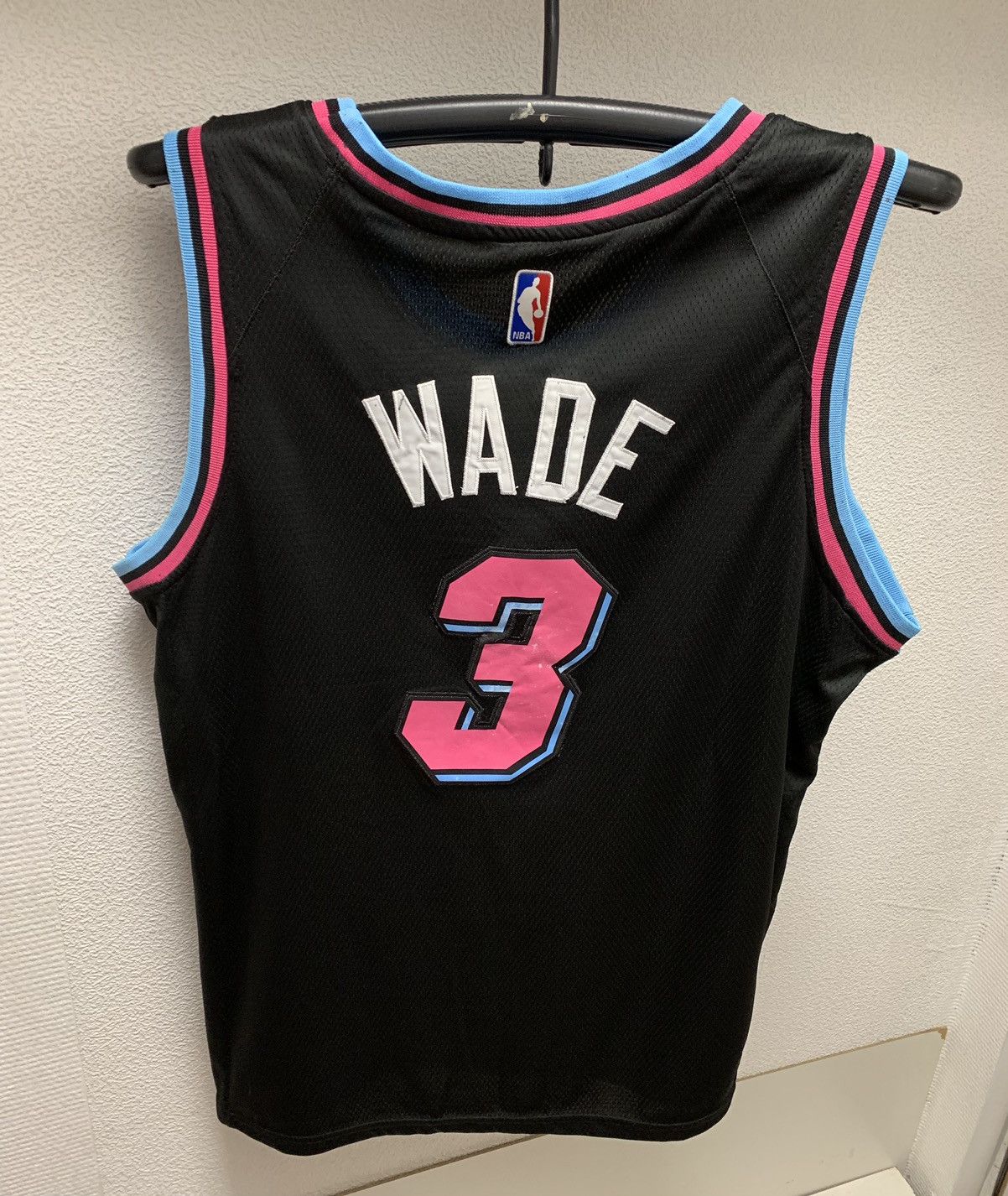 NBA Wade 3 Miami Heat nba jersey night 48 size L-Xl Size US L / EU 52-54 / 3 - 1 Thumbnail