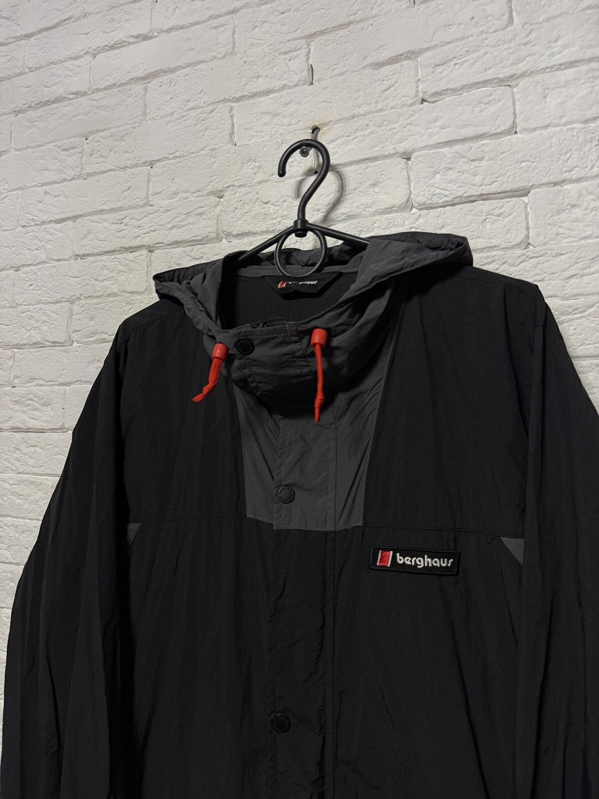 Berghaus Berghaus Light Windbraker Jacket Sz L Size US L / EU 52-54 / 3 - 2 Thumbnail
