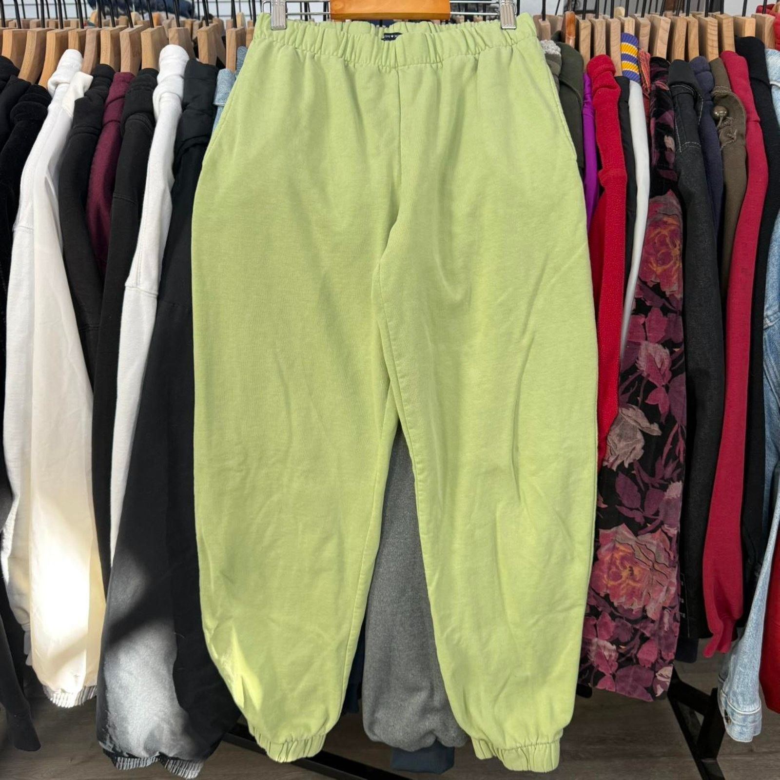Brandy Melville Brandy Melville Women’s Key Lime Green Sweat Pants Joggers Size 28" / US 6 / IT 42 - 1 Thumbnail