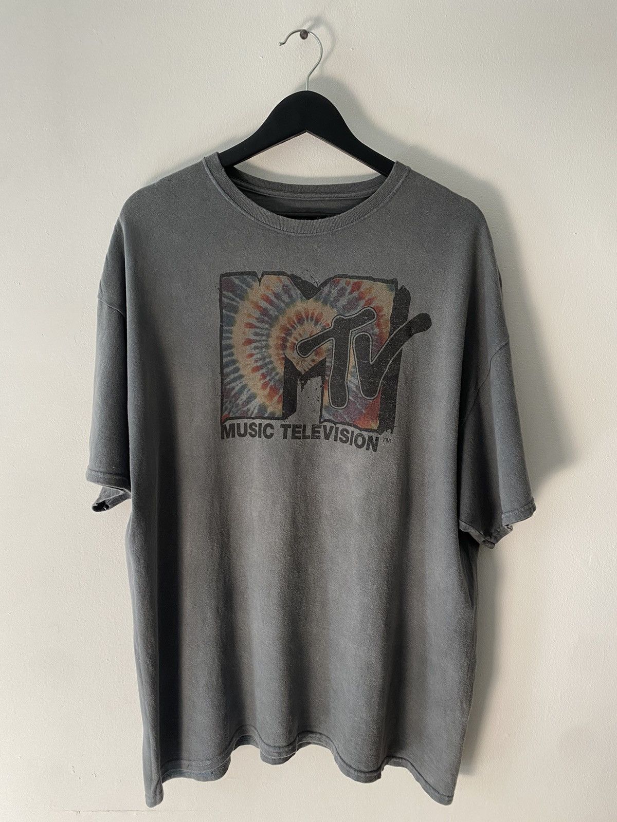Band Tees Thrashed Faded MTV Tee Size US XL / EU 56 / 4 - 1 Thumbnail