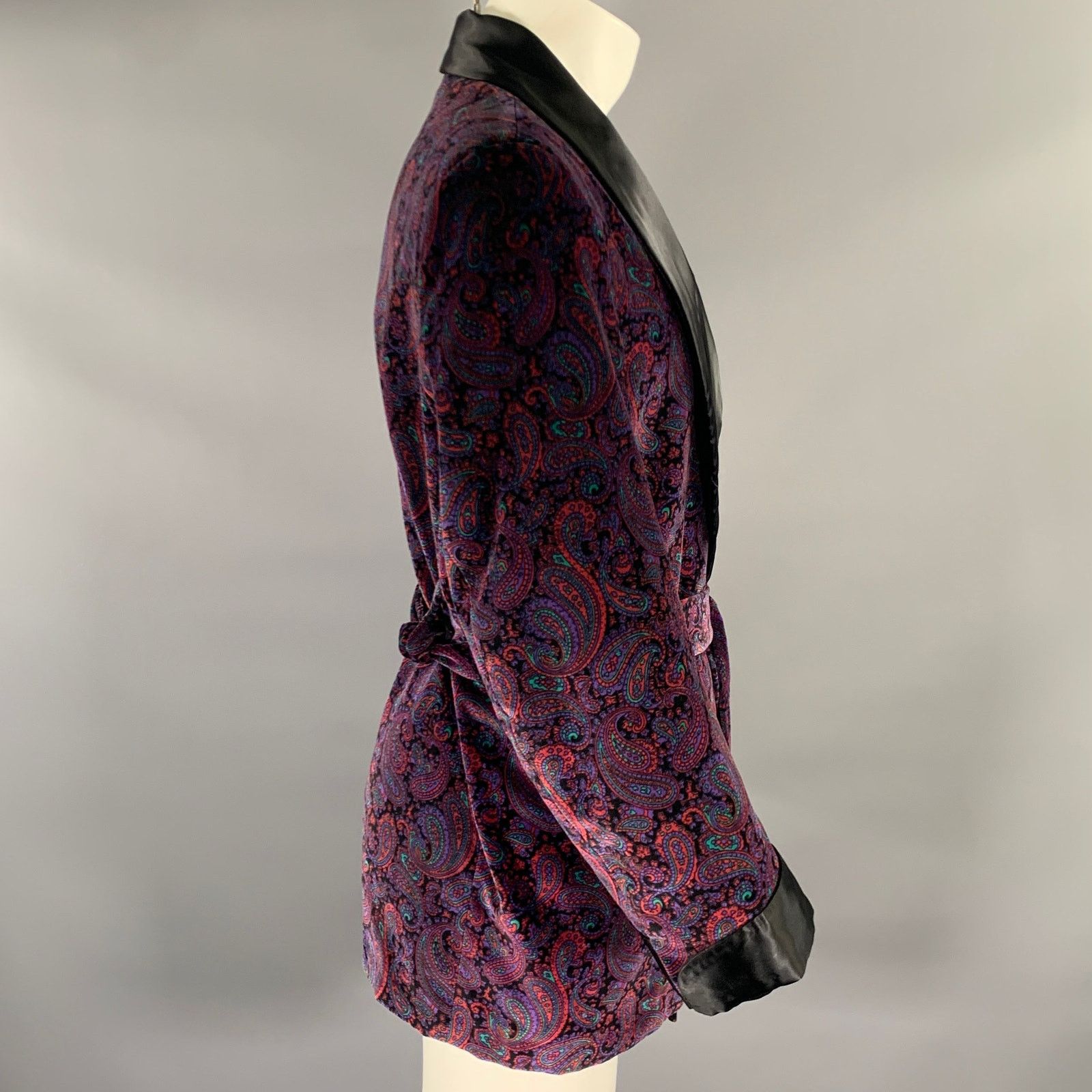 Bullock & Jones BULLOCK&JONES M Black Purple Paisley Velvet Shawl Jacket Size US M / EU 48-50 / 2 - 3 Thumbnail