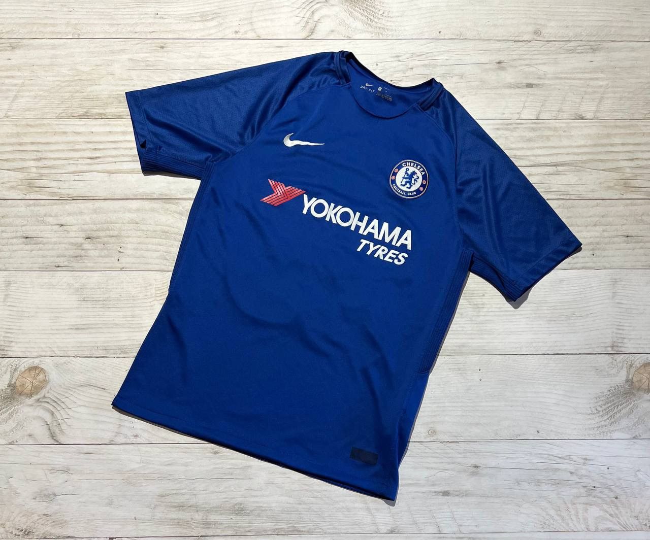Chelsea Soccer Nike Chelsea 2017 2018 Batshuayi #23 Home Shirt Jersey Size US M / EU 48-50 / 2 - 4 Thumbnail
