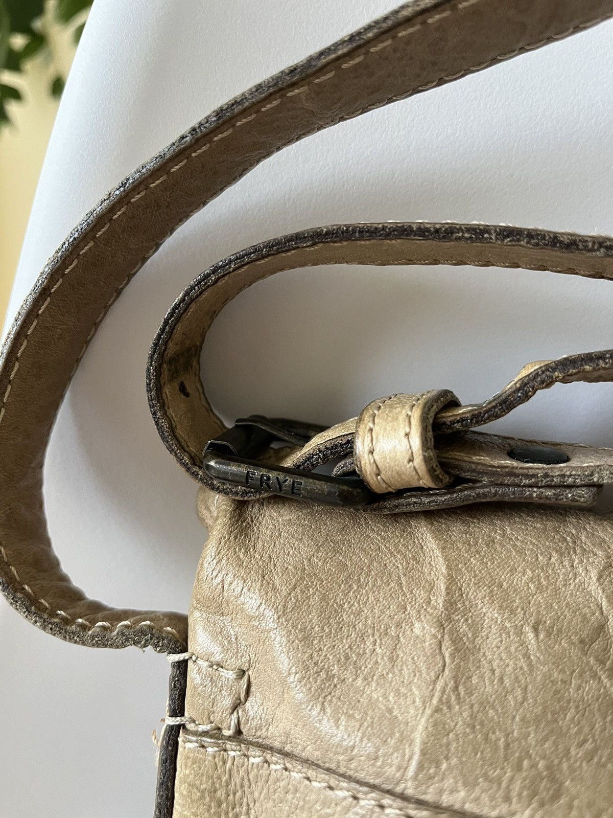 Frye Frye Artisan Fold Leather Bag Size ONE SIZE - 4 Thumbnail