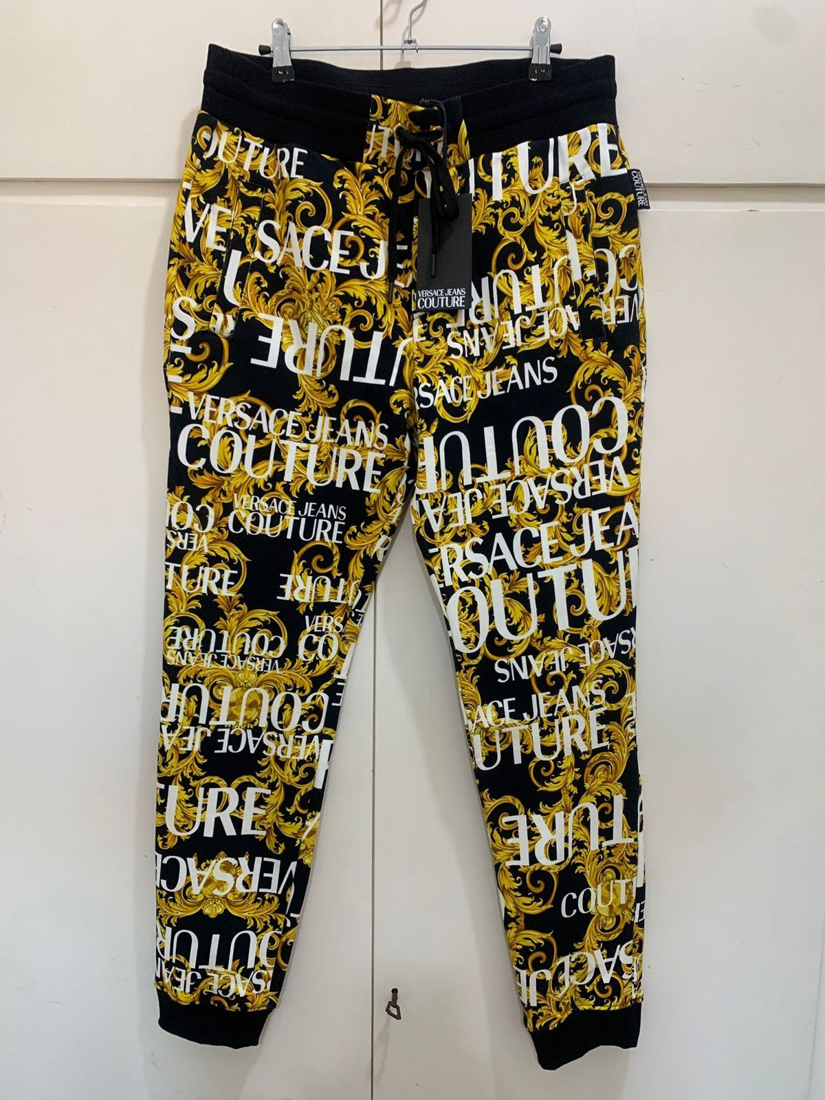 Versace Jeans Couture Sprous sweatpants Barocco Versace Jeans Culture size M new Size US 32 / EU 48 - 3 Thumbnail