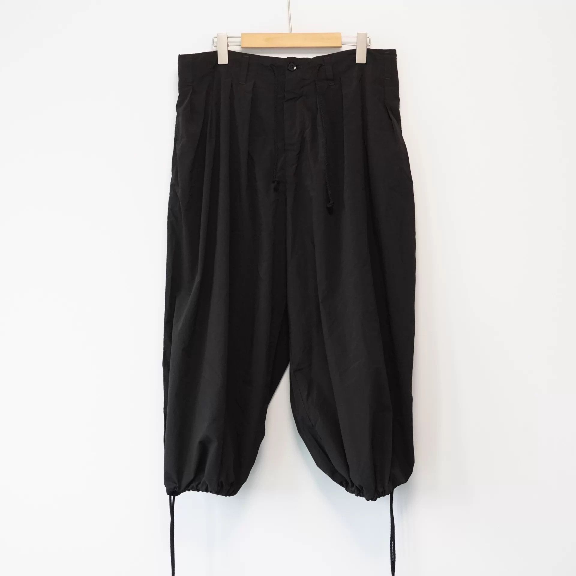 Yohji Yamamoto Yohji Yamamoto 19SS Drawstring Pleated Balloon Pants SZ 2 Size US 32 / EU 48 - 3 Thumbnail