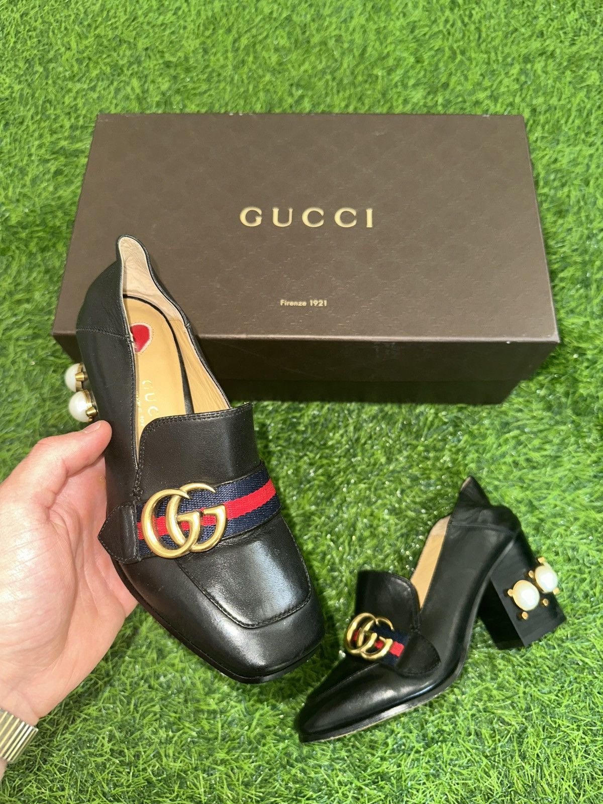 Gucci Gucci Black Leather Web Pearl Peyton Loafer Pumps Size 34 Size US 4 / IT 34 - 1 Thumbnail
