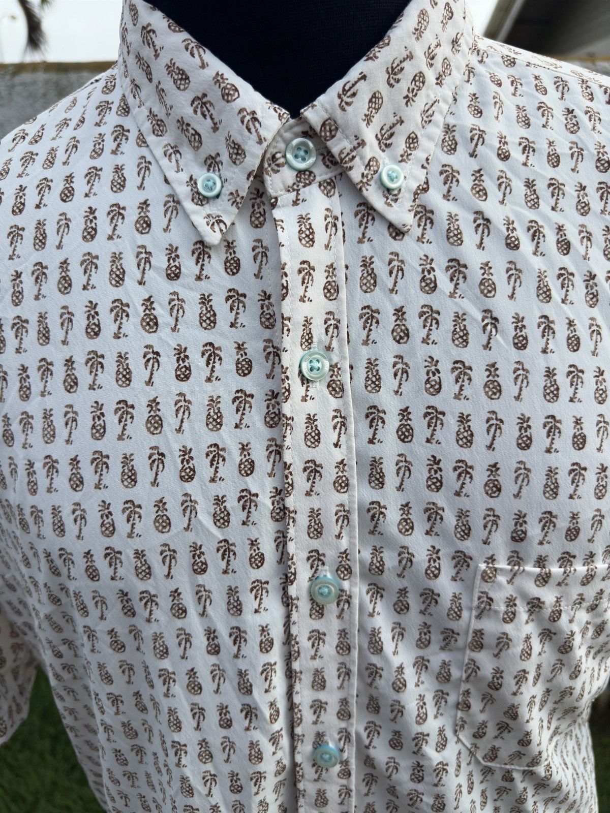 Tori Richard PreOwned Tori Richard Beige Hawaiian Print Men's M Size US M / EU 48-50 / 2 - 3 Thumbnail