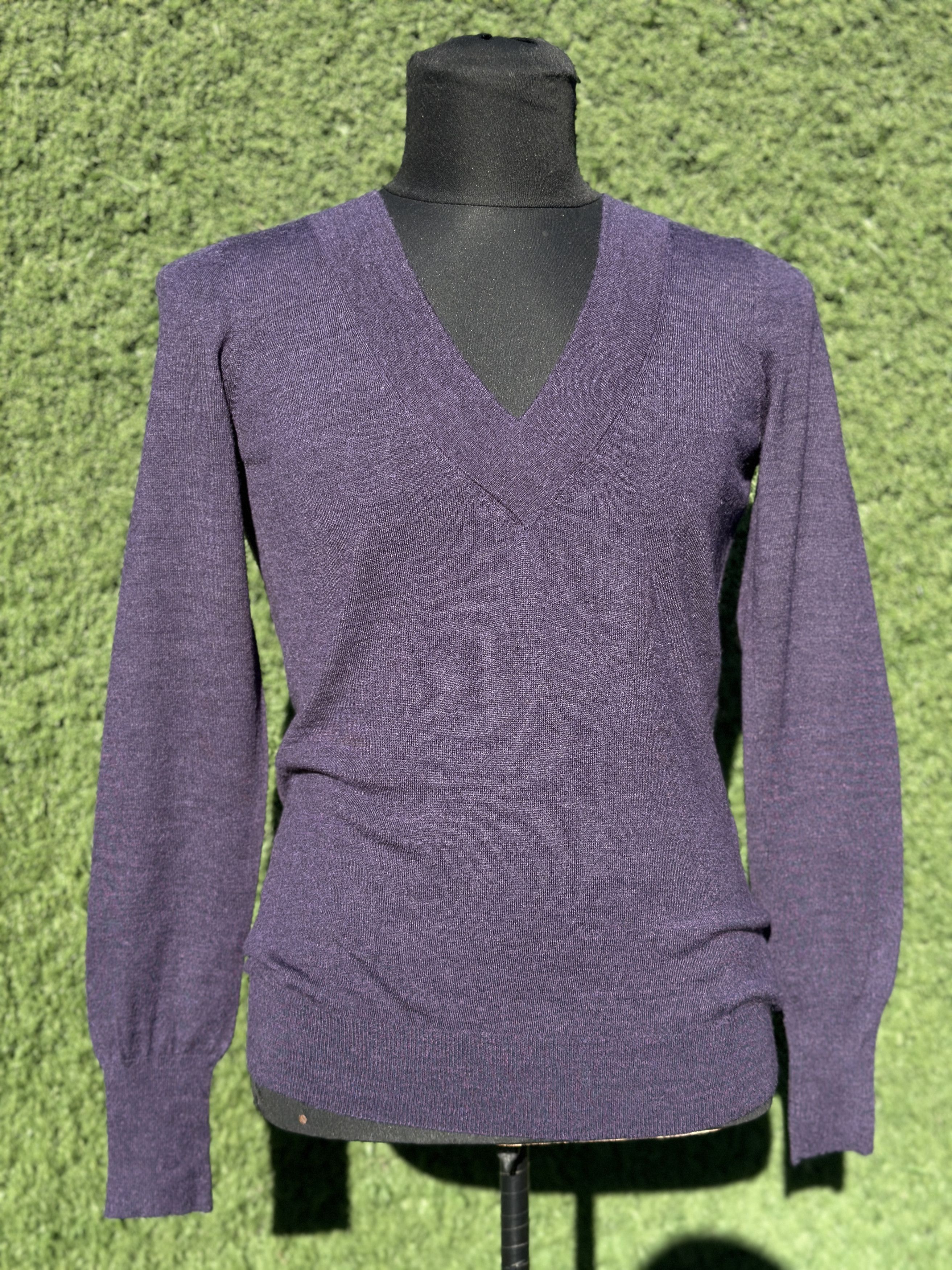 Prada Prada V-Neck Fine Knit Cashmere Silk Sweater Size IT 42 Size M / US 6-8 / IT 42-44 - 1 Thumbnail