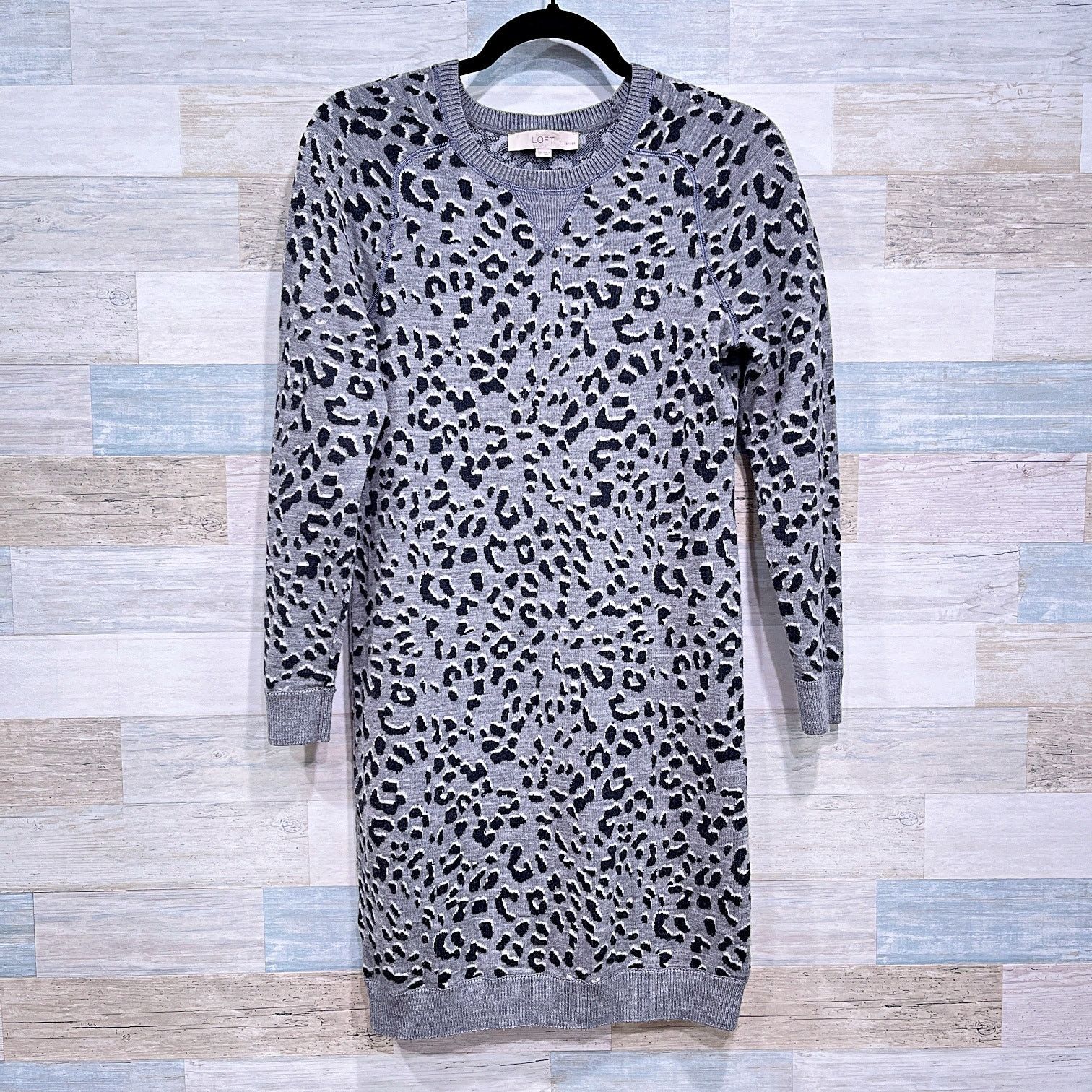 Loft LOFT Leopard Print Sweater Dress Gray Womens Small Petite SP Size S / US 4 / IT 40 - 2 Thumbnail