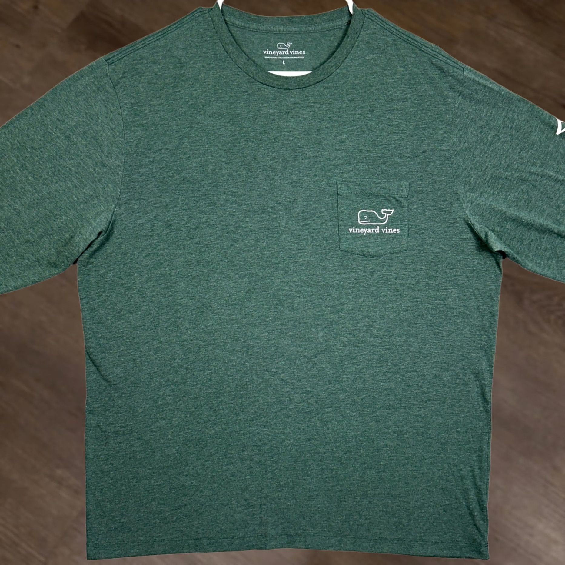 Vineyard Vines Vineyard Vines Sweatshirt Mens Large Green Graphic Whale Logo Crewneck Pullover Size US L / EU 52-54 / 3 - 1 Thumbnail