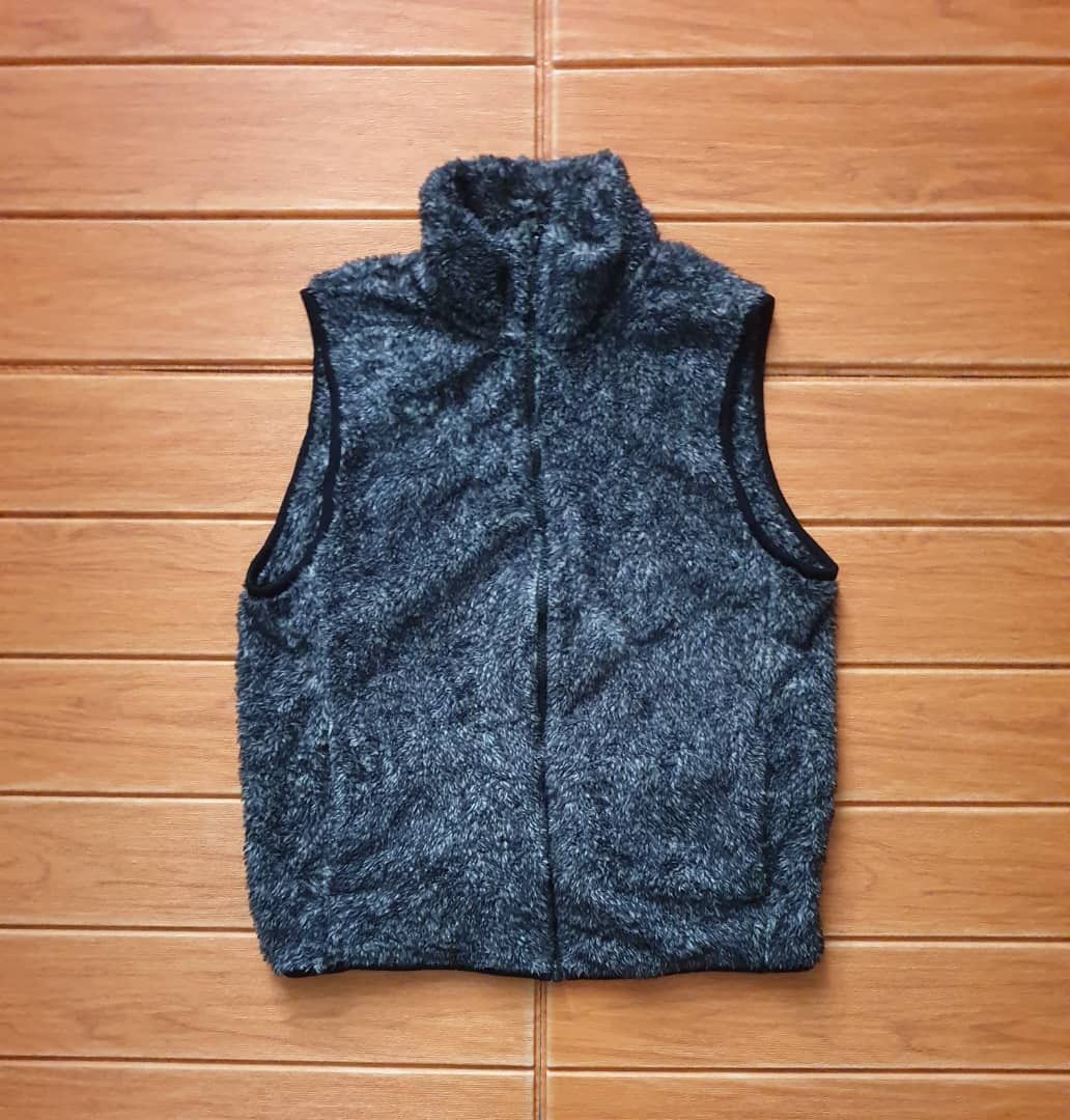 Japanese Brand Uniqlo grey fleece Sweater jacket Size US L / EU 52-54 / 3 - 1 Thumbnail