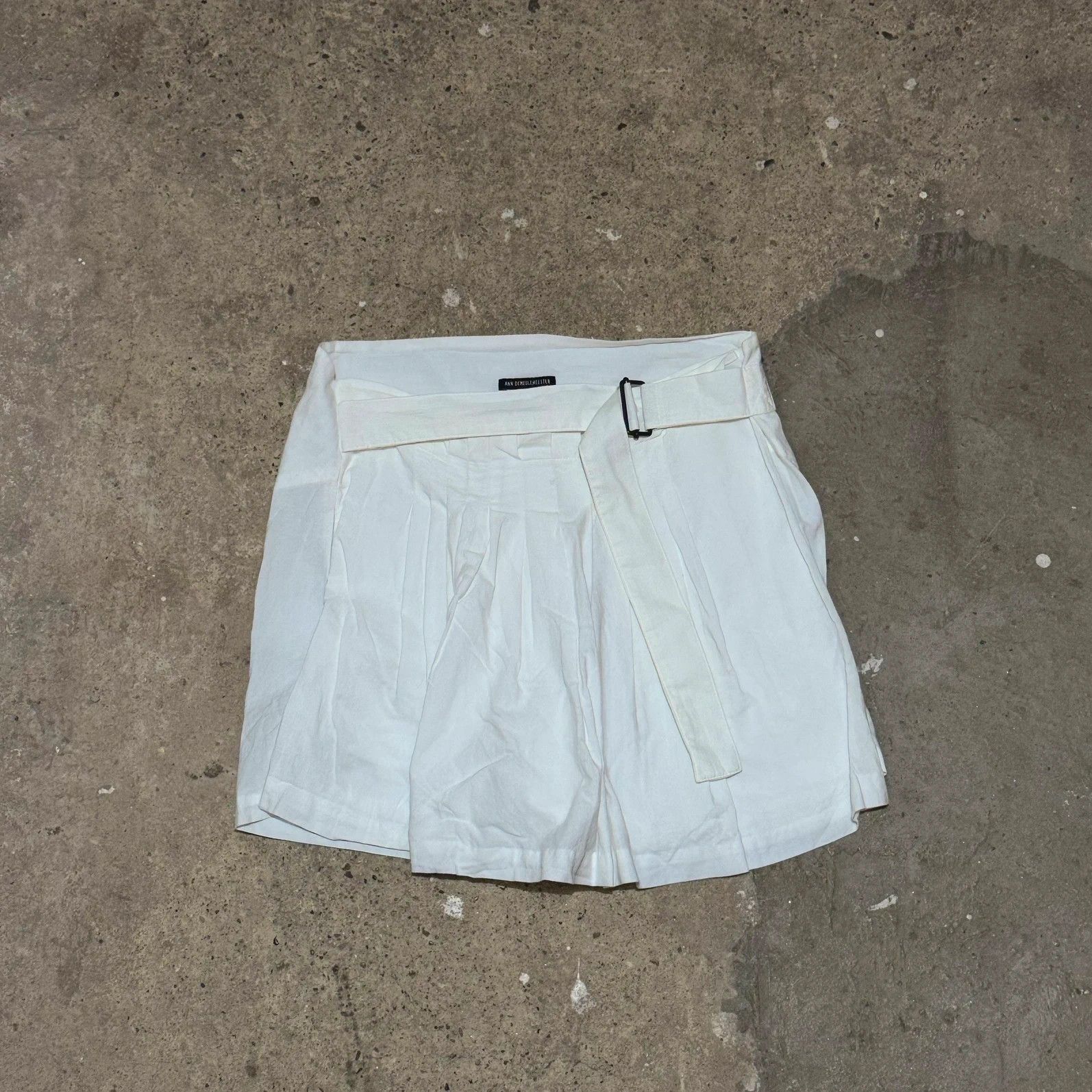 Ann Demeulemeester Ann Demeulemeester skirt shorts Size 27" / US 4 / IT 40 - 1 Thumbnail