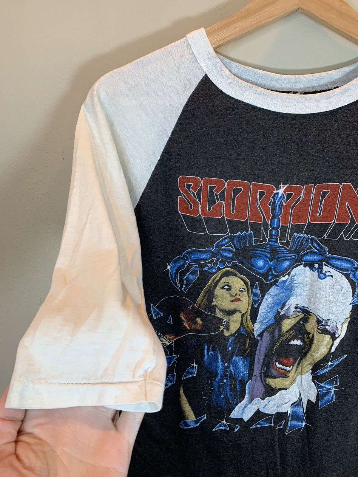 Band Tees × Vintage *RARE* Vintage 1984 Scorpions World Tour Single Stitch Shirt Size US M / EU 48-50 / 2 - 5 Thumbnail