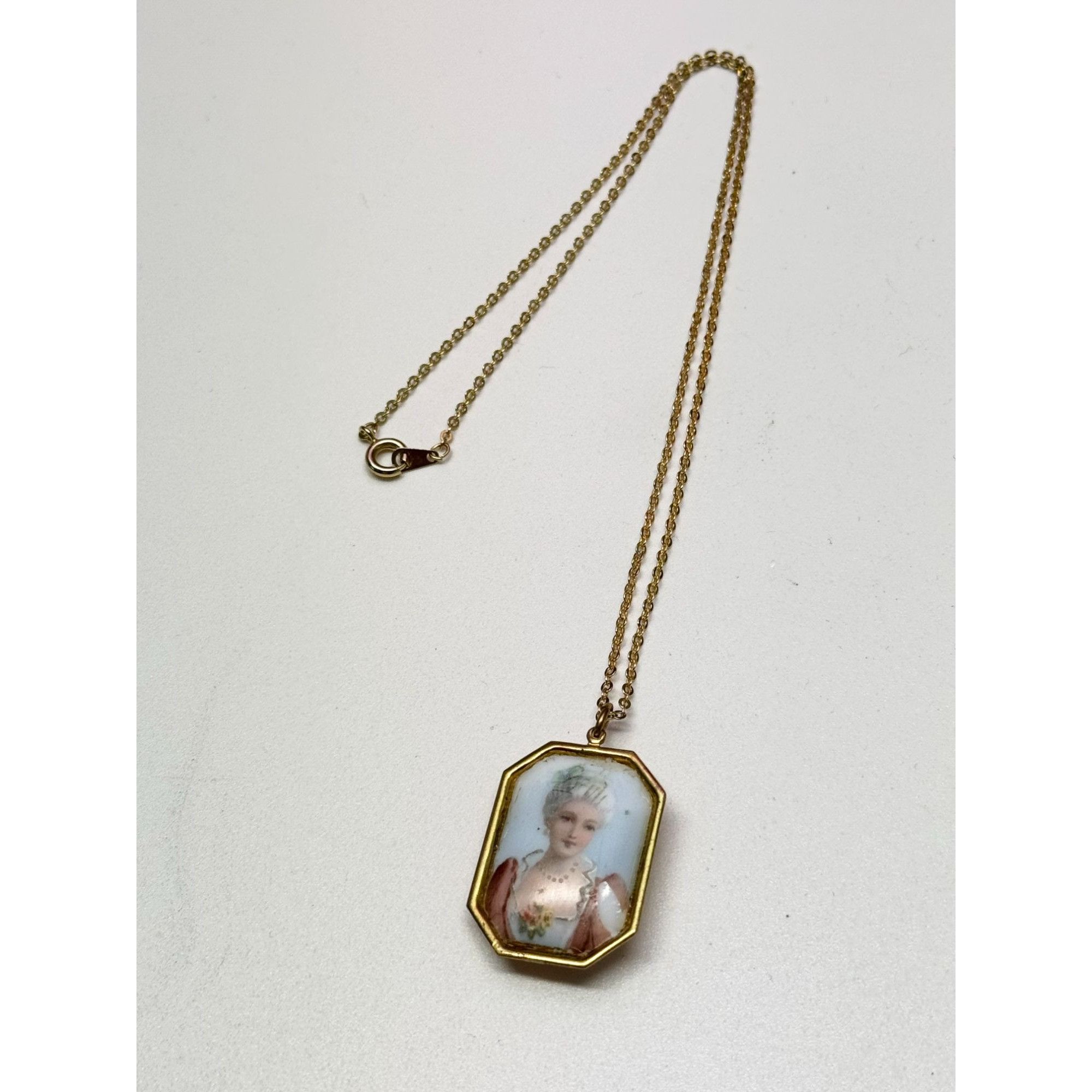 Vintage Vintage painted portrait charm necklace Size ONE SIZE - 4 Thumbnail