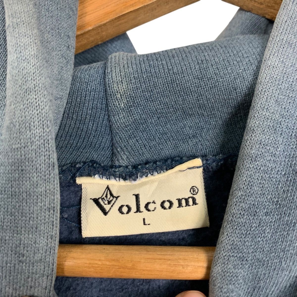 Volcom VOLCOM Surfing Big Logo Pullover Hoodie Sweatshirt #2233-C99 Size US L / EU 52-54 / 3 - 13 Thumbnail