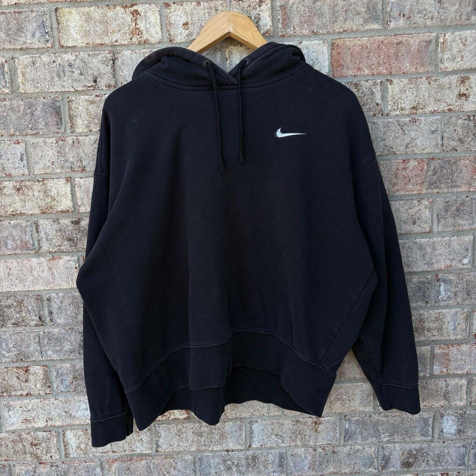 Nike Y2K black Nike hoodie Size US L / EU 52-54 / 3 - 1 Thumbnail