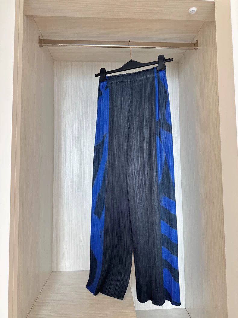Issey Miyake Issey Miyake size:3 Blue ink-wash pleated wide pants Size 23" - 3 Thumbnail